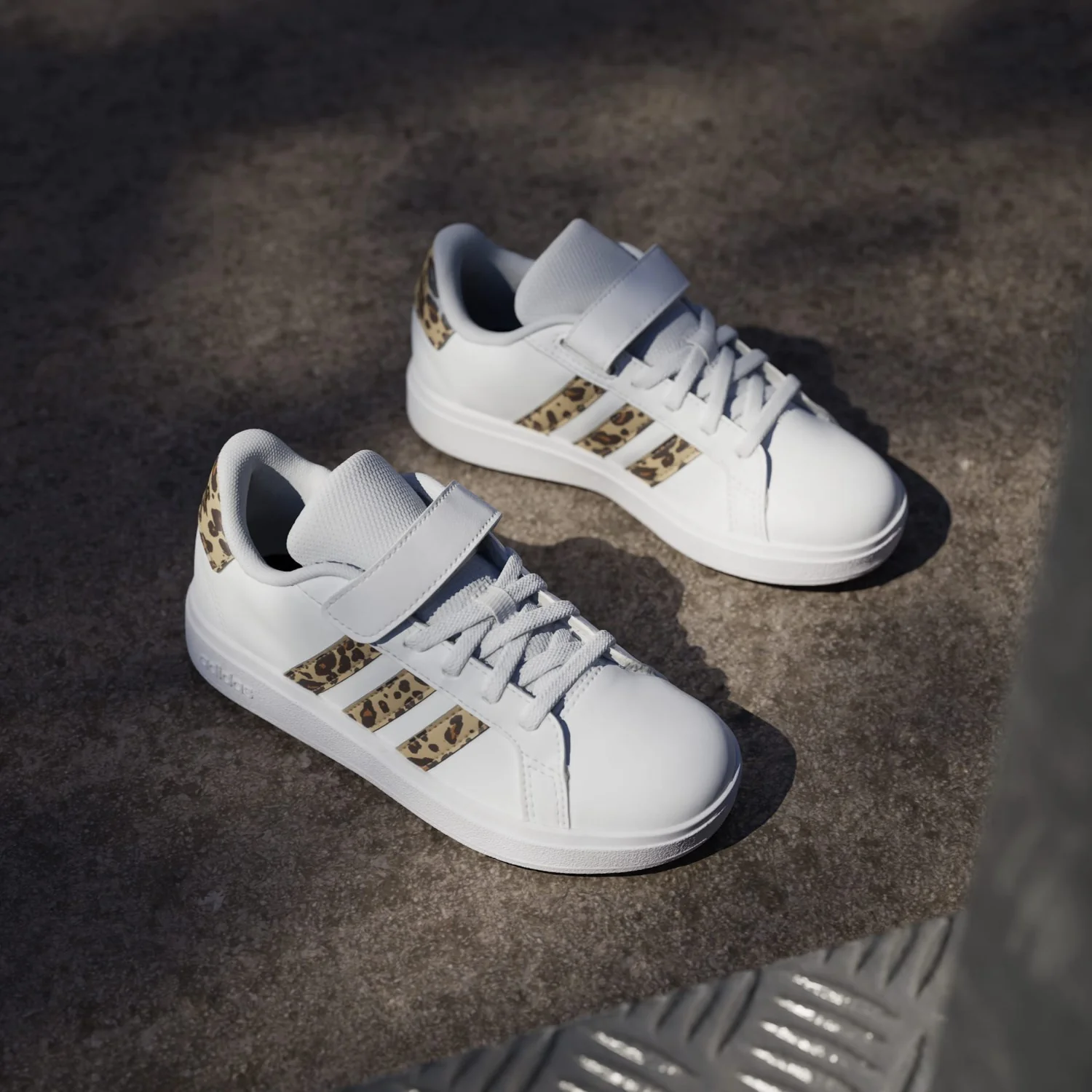 adidas Originals Ftwr White/Magic Beige/Matte Gold Grand Court 2.0 El C Sneakers - Image 4