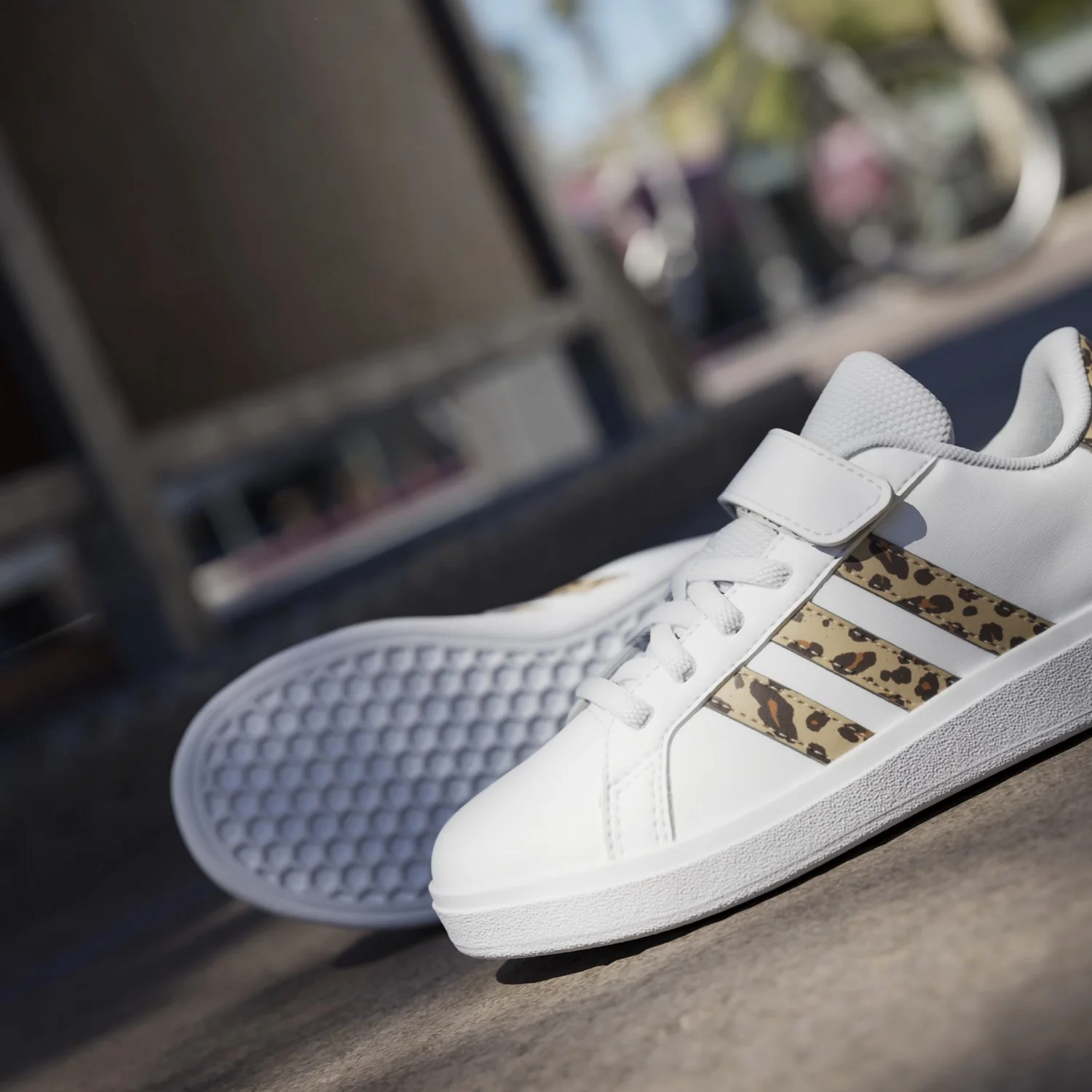 adidas Originals Ftwr White/Magic Beige/Matte Gold Grand Court 2.0 El C Sneakers - Image 9