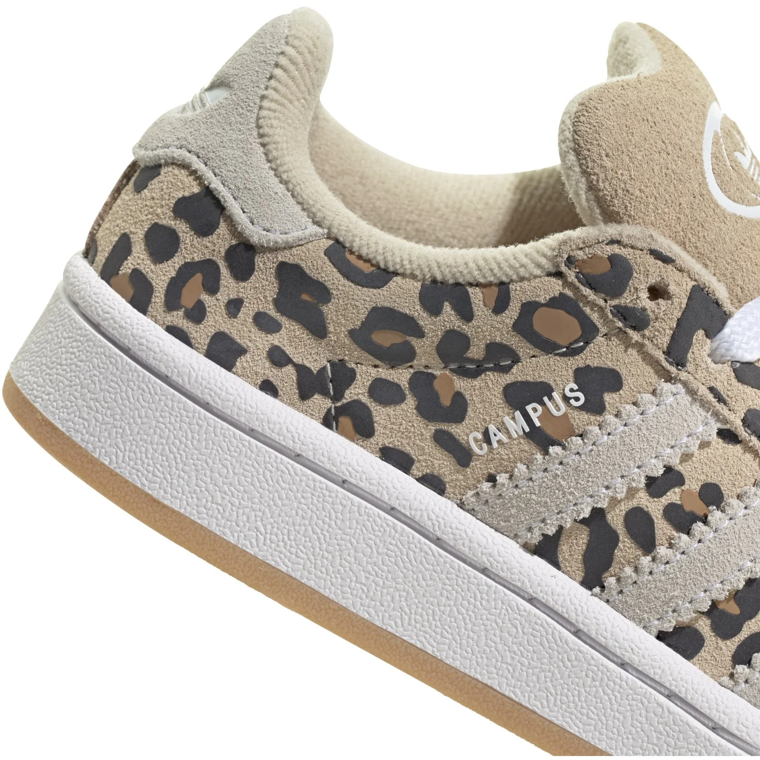 adidas Originals Sand Strata Ftwr White Gum 3 Campus 00S C Sneakers - Image 4
