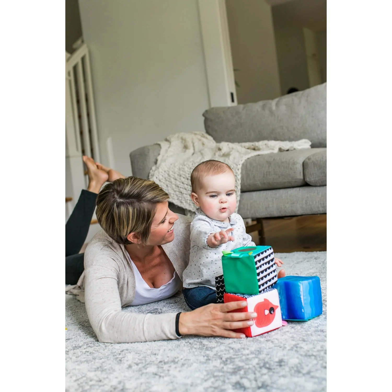Baby Einstein Explorer & Discover Soft Blocks - Image 7