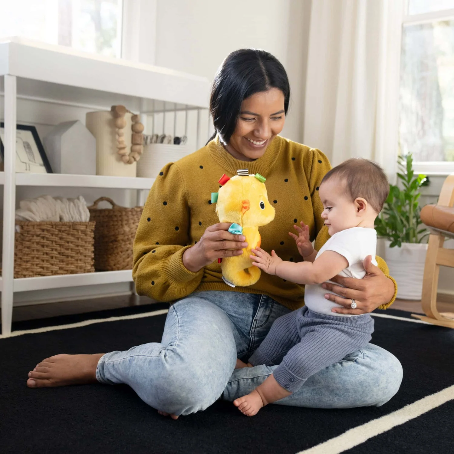 Baby Einstein Yellow Sea Dreams Seahorse™ Plush Soother - Image 6