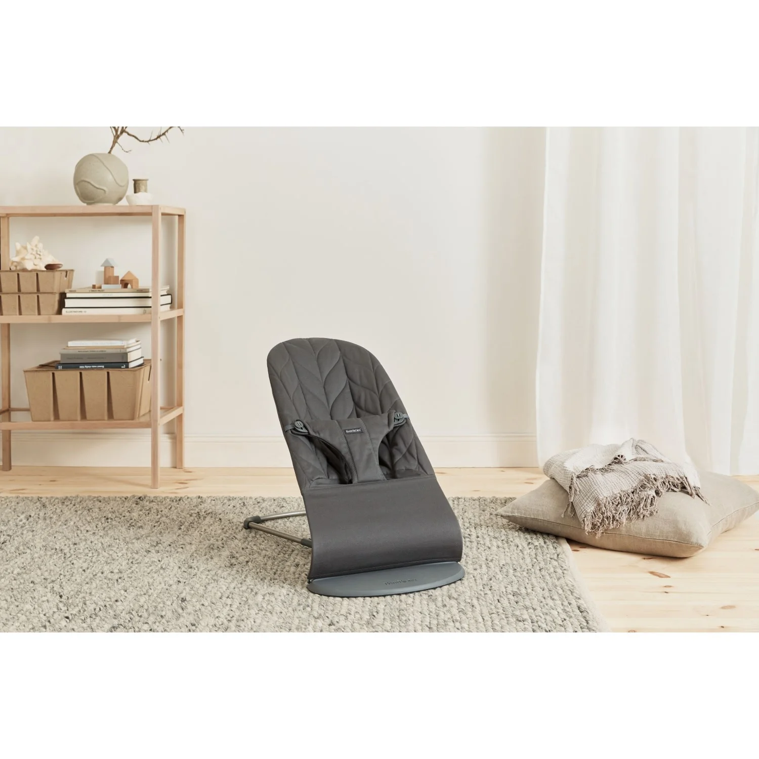 BabyBjörn Anthracite Grey Bouncer Bliss - Woven, Flower Leaf Quilt - Image 30