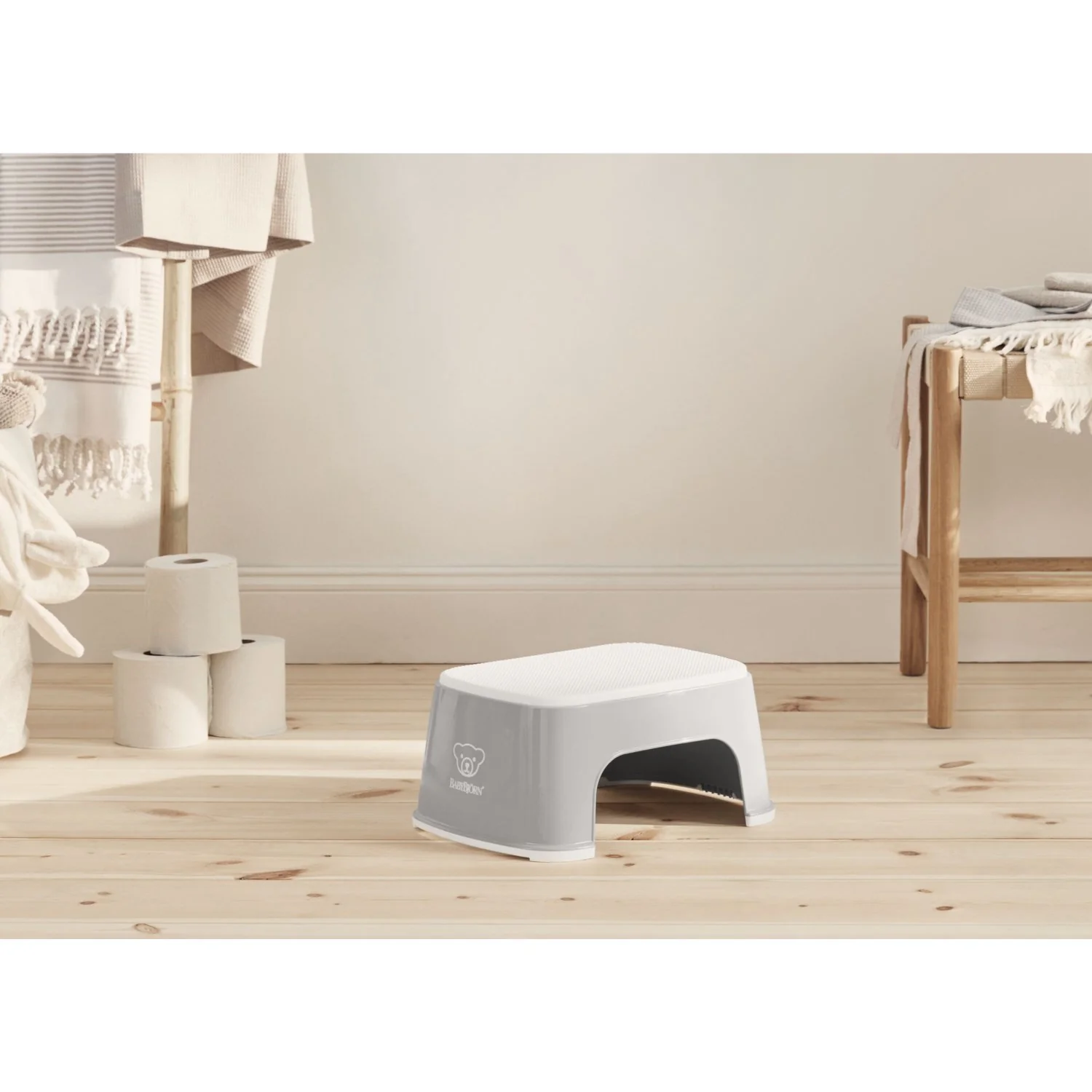 BabyBjörn Grey/White Step Stool - Image 8