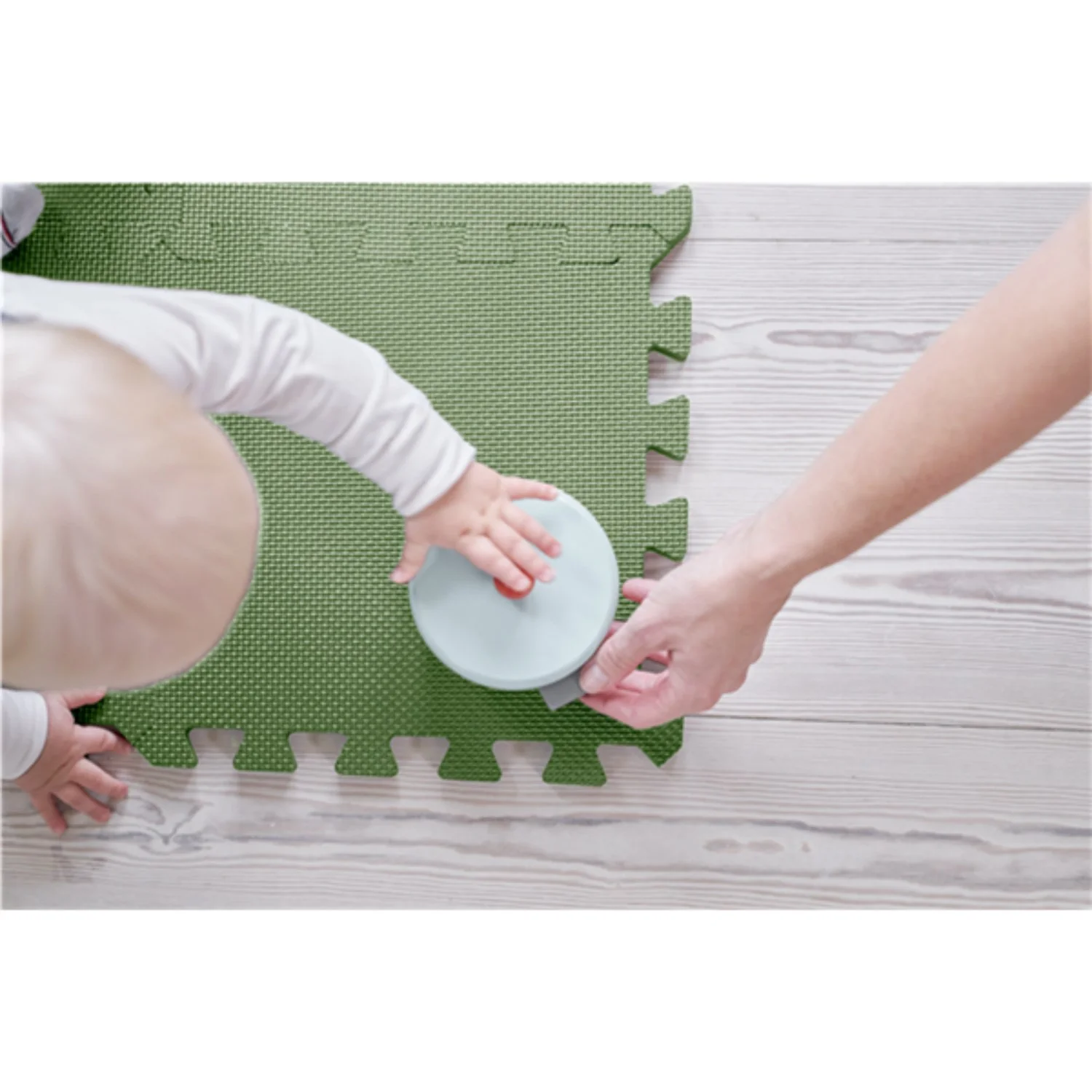 BabyDan Soft Green Playmat - Image 4