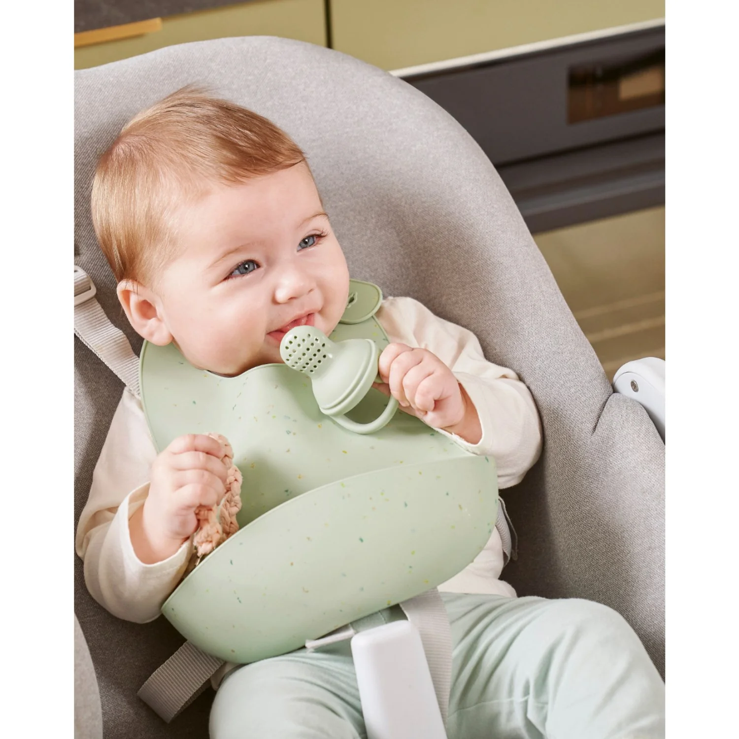 Babymoov Multi Silicone Containers & Feeder Set - Image 13