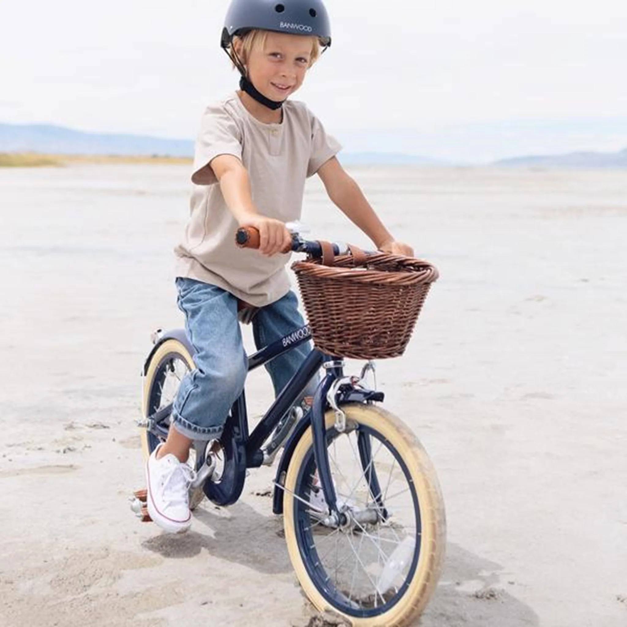 Banwood Classic Bicycle Navy - Image 3