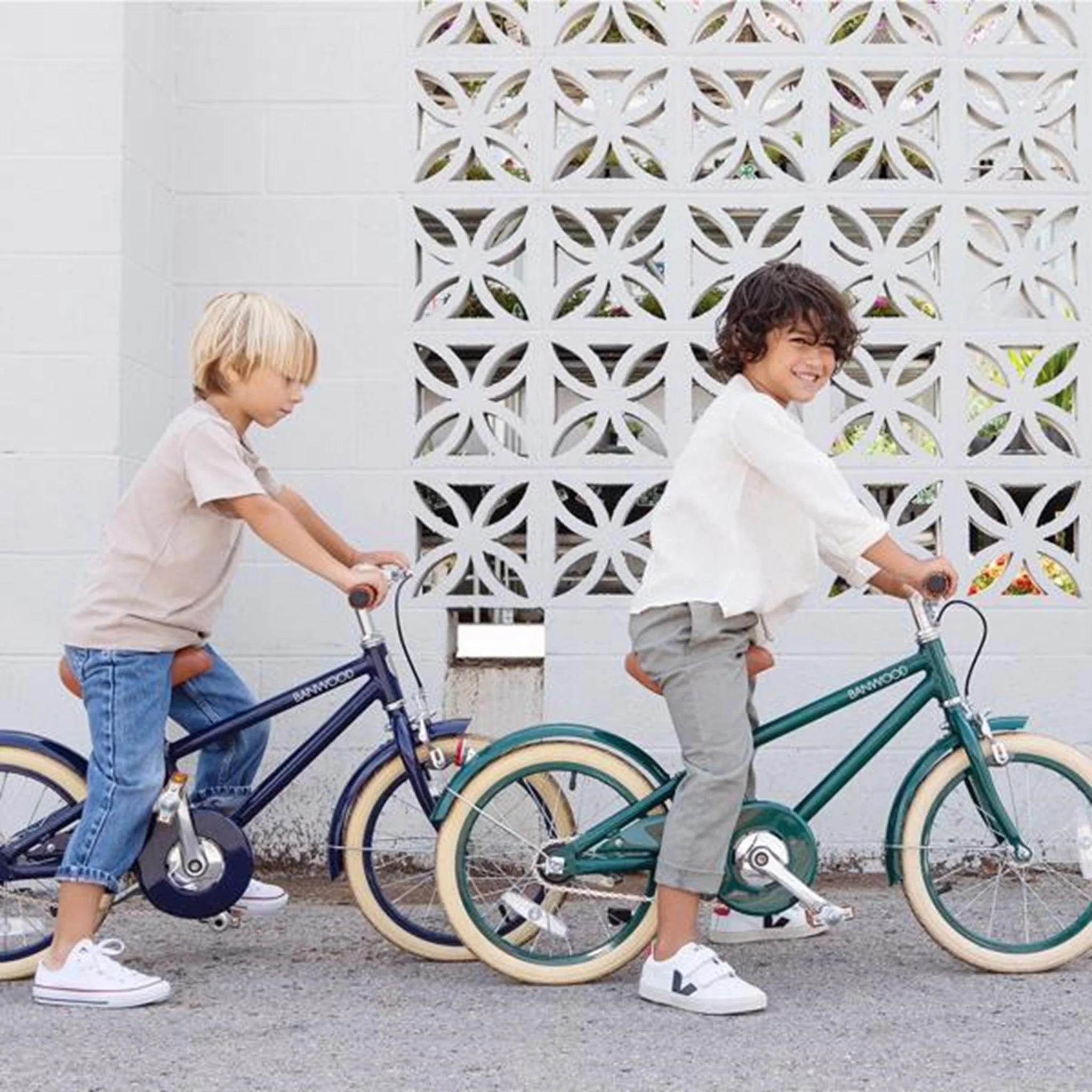 Banwood Classic Bicycle Navy - Image 6
