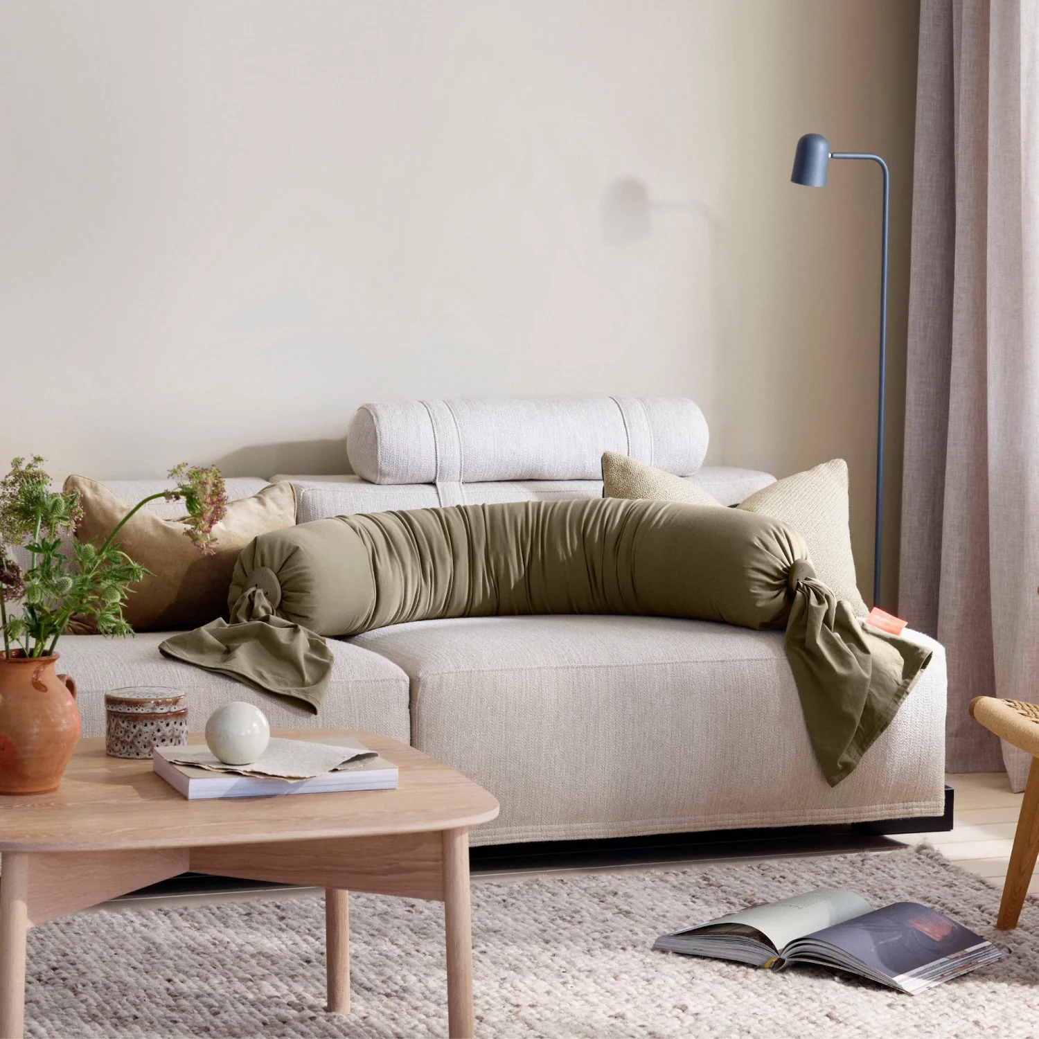 bbhugme Olive/Black Pregnancy Pillow - Image 3