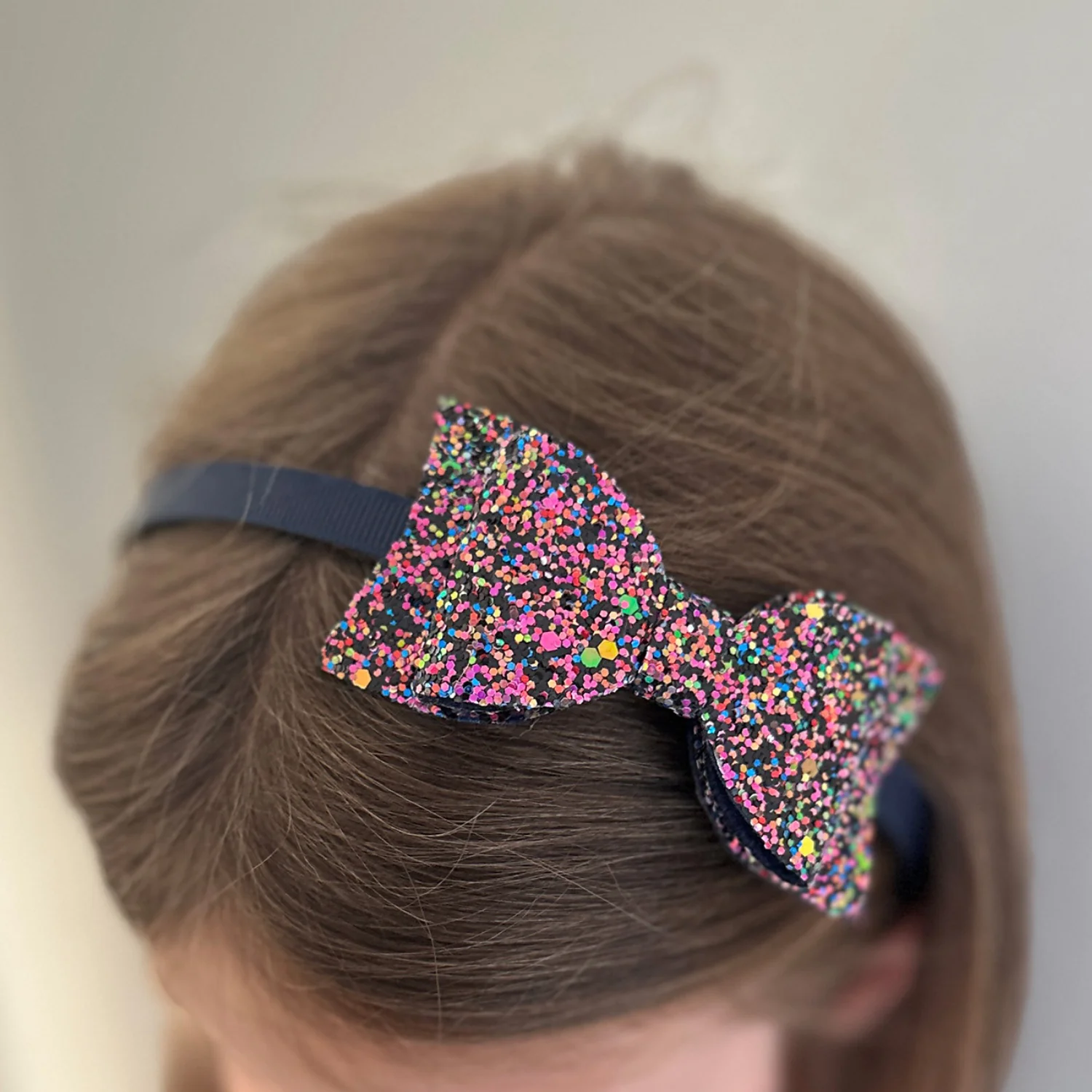Bow's by Stær Navy Bow Hairband - Image 2