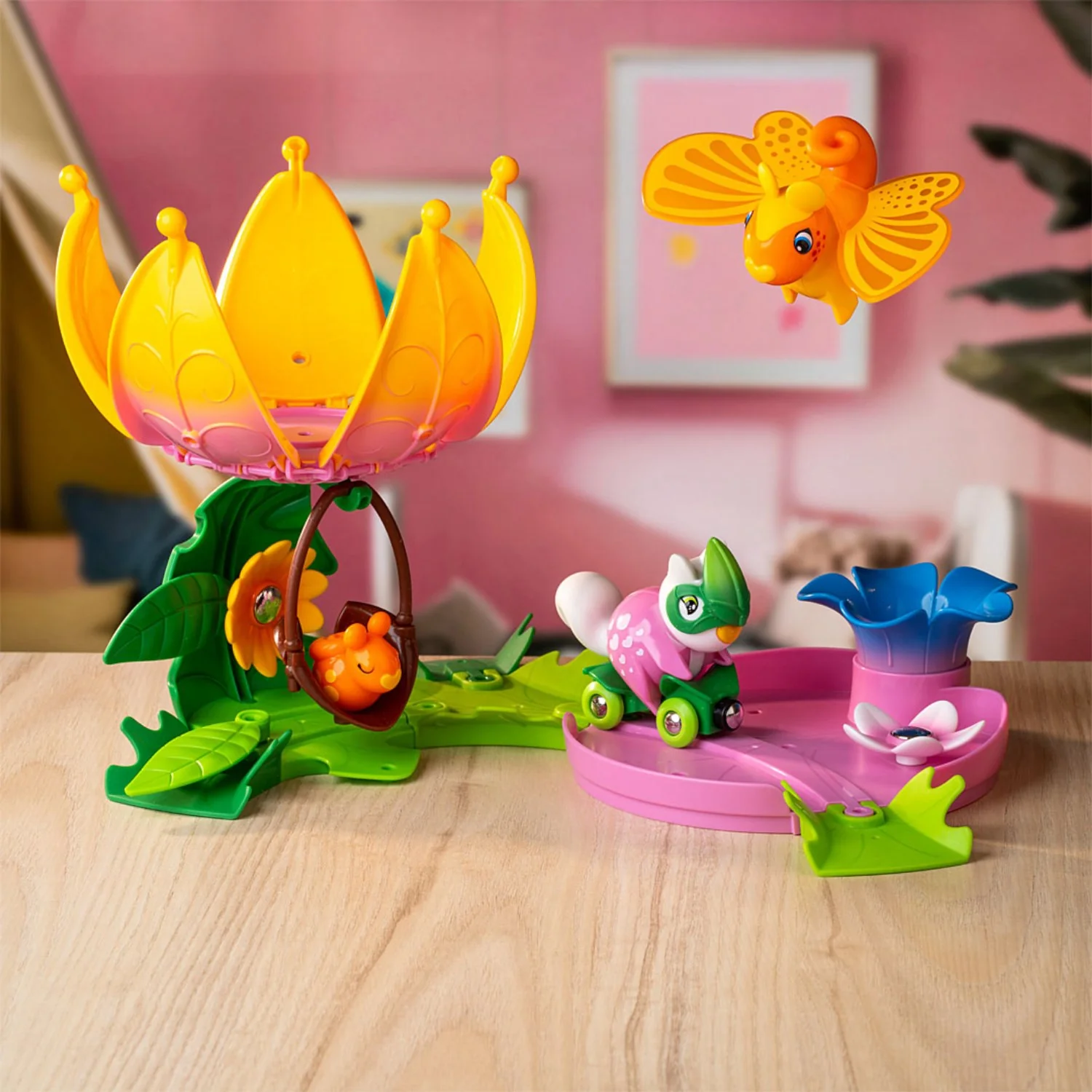 BRIO® Flora 36236 Flower House Starter Set - Image 2