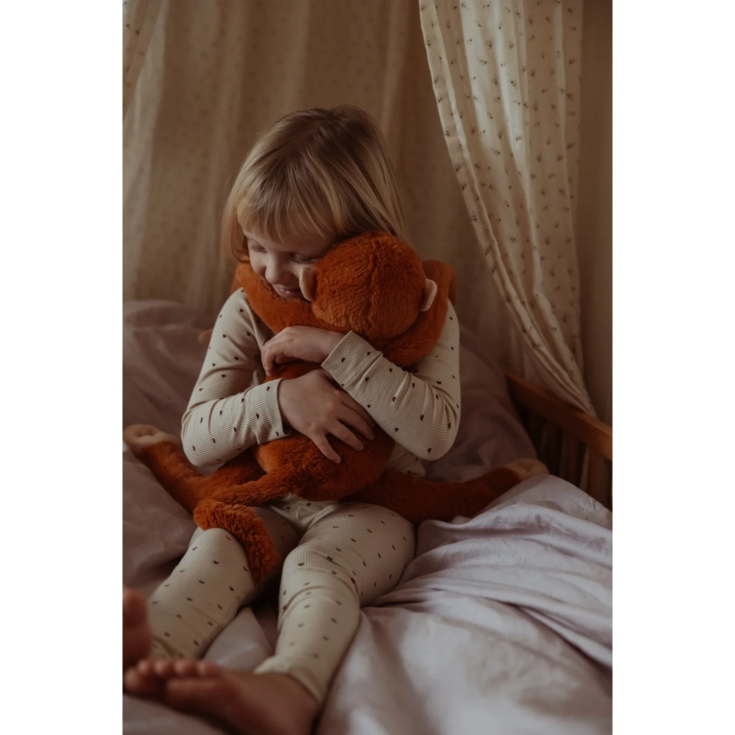 by Astrup Gravity, monkey, 1.8 kg. - Image 6