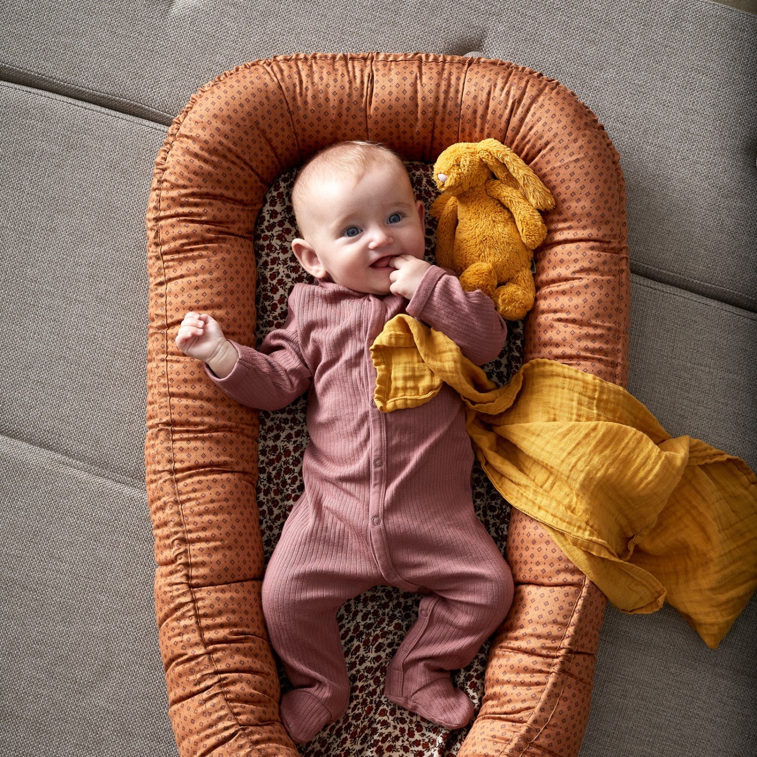 by KlipKlap Brown Indian Diamonds Baby Nest - Image 2