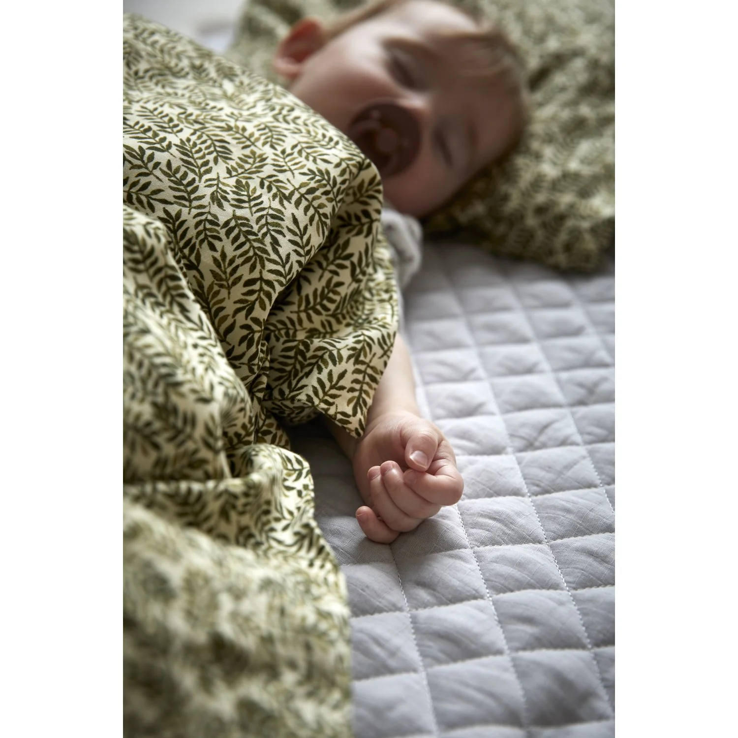 by KlipKlap Jungle Laurel Leaf Bedding - Image 2