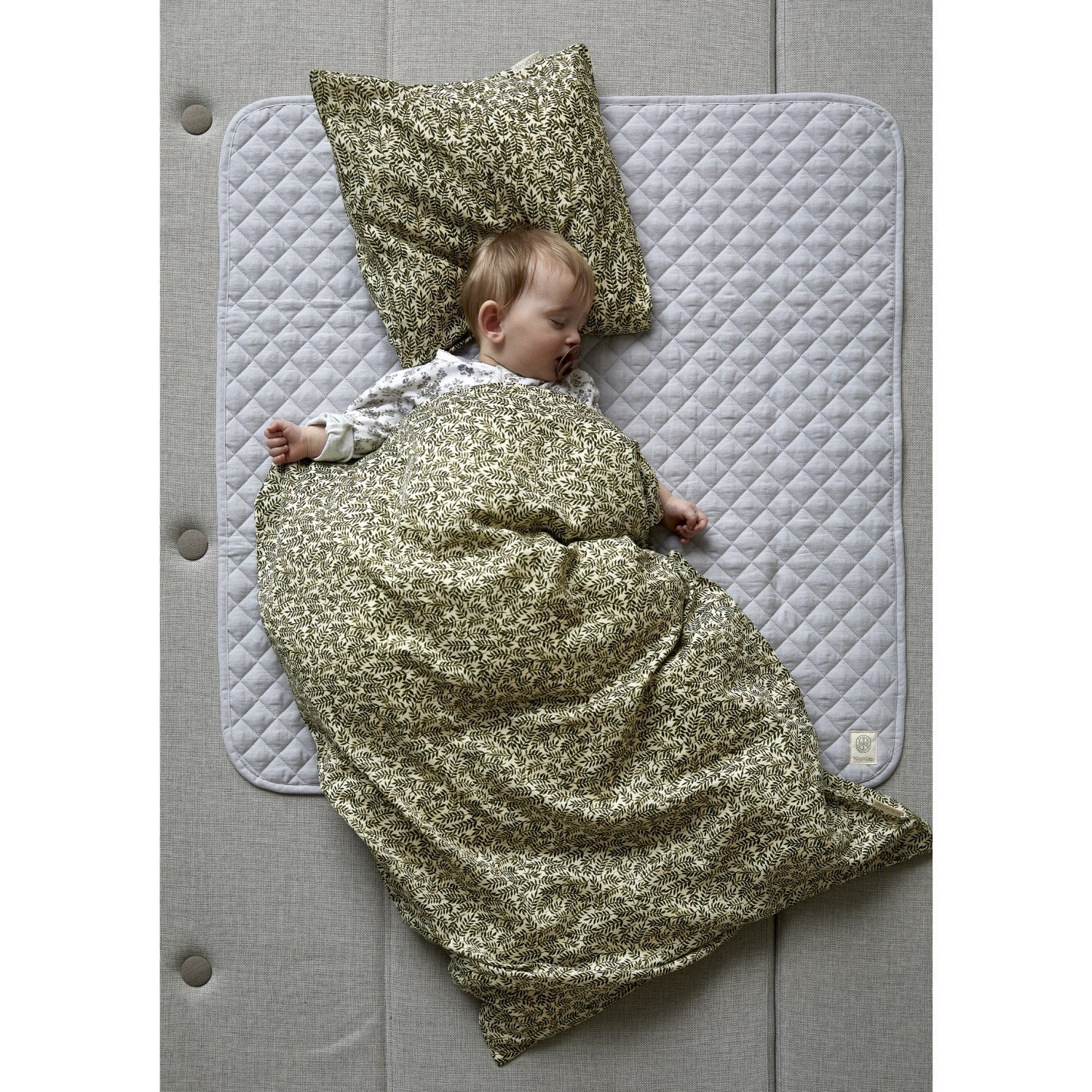 by KlipKlap Jungle Laurel Leaf Bedding - Image 3