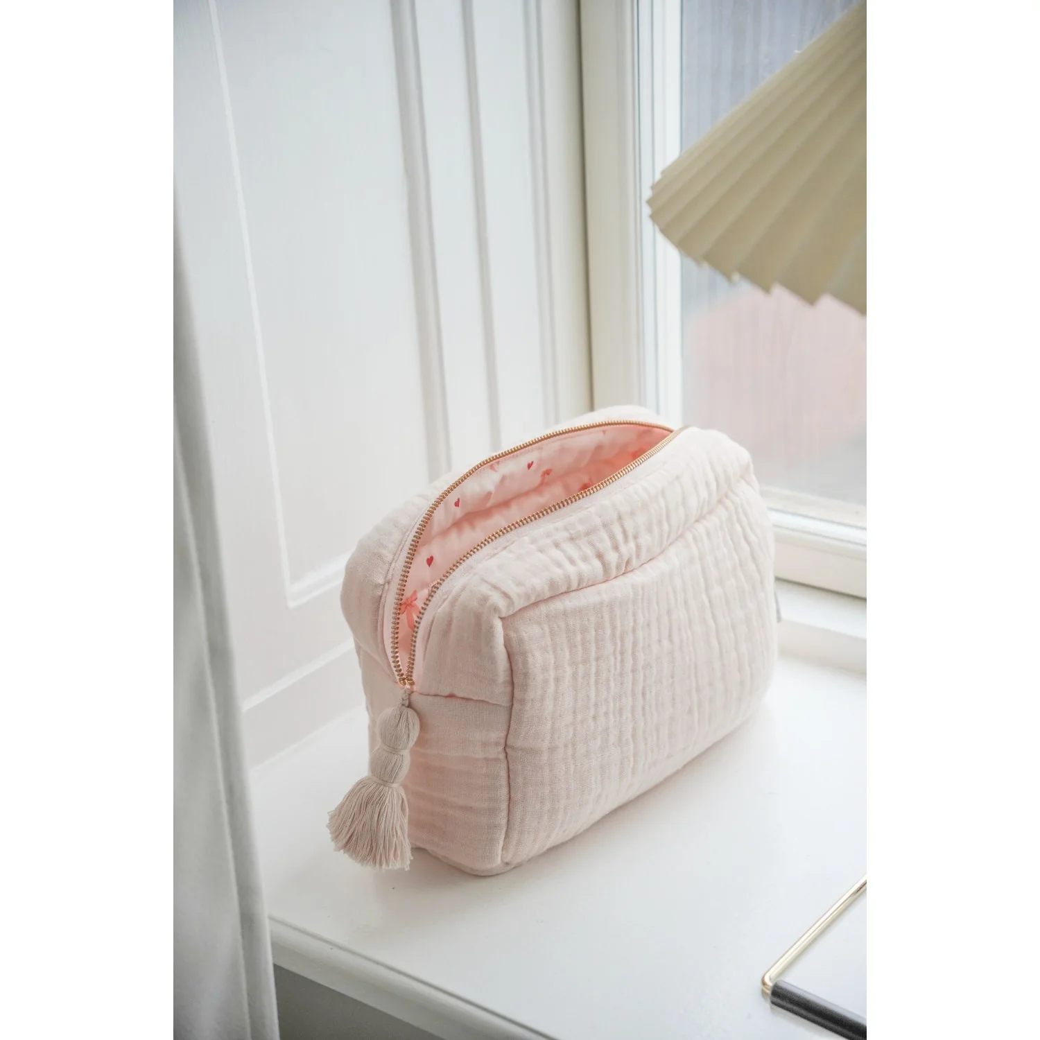 Cam Cam Copenhagen Shell Bows Muslin Toiletry Bag - Image 2