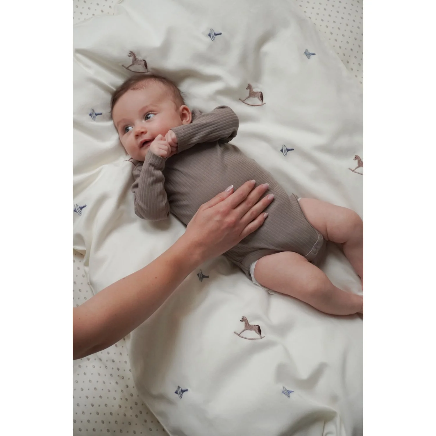 Cam Cam Copenhagen Vintage Toys Embroidered Baby Bedding Set - Image 2