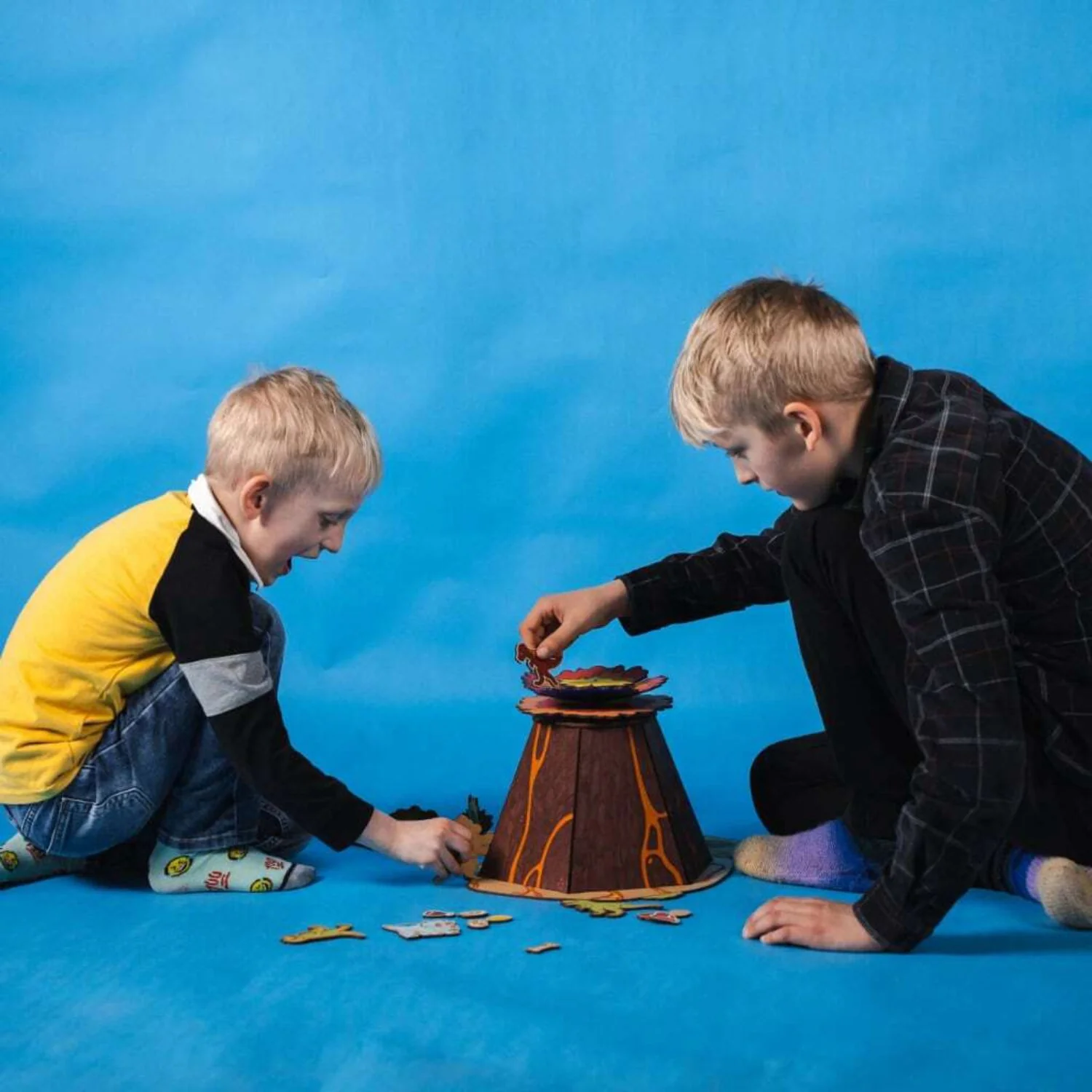 Crateit Dinosaur Wooden Toy Volcano Escape - Image 5