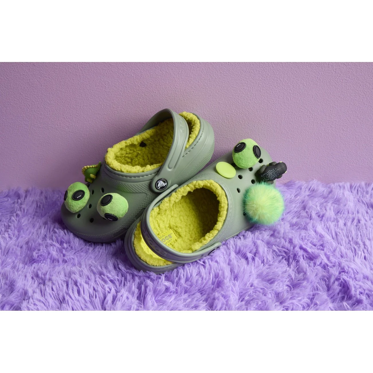 Crocs Moss Classic Lined Clog - Image 3