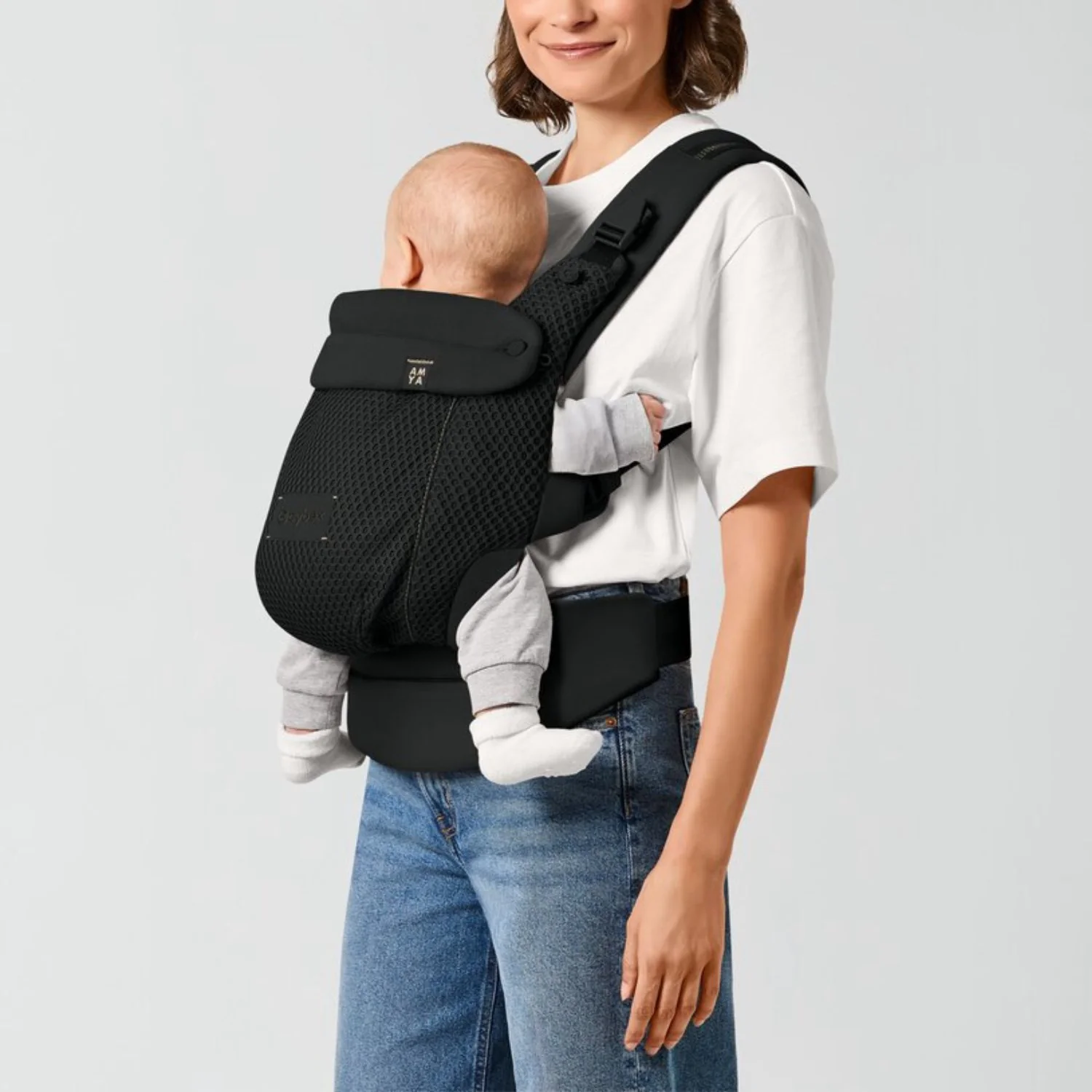 Cybex Magic Black Amya Carrier - Image 2