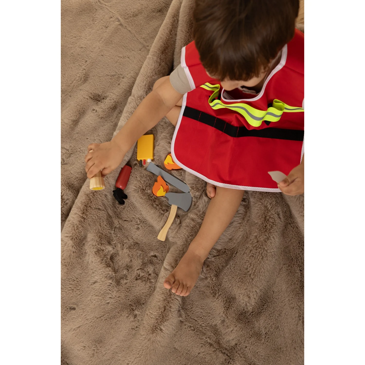 Dantoy Fireman Set Wood In Gift Box 10 Pieces - Image 3
