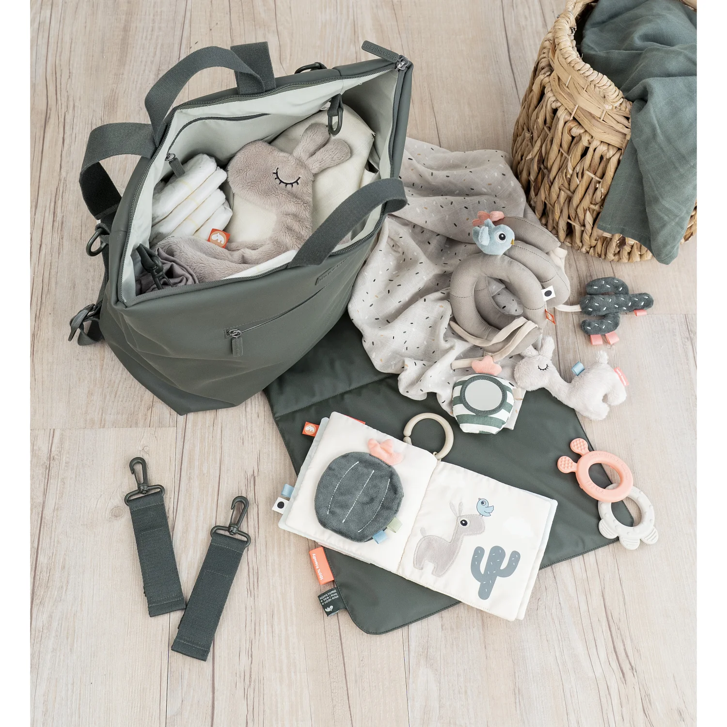 DonebyDeer Green Changing Backpack - Image 7