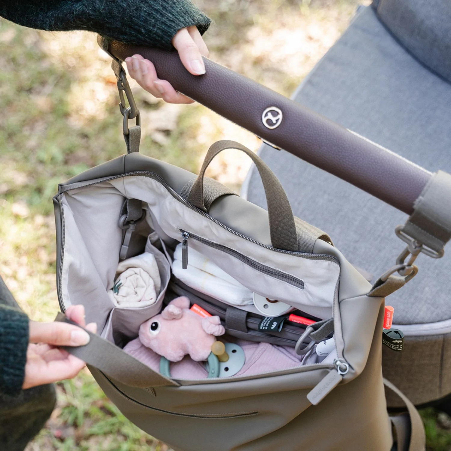 DonebyDeer Taupe Diaper Backpack - Image 3