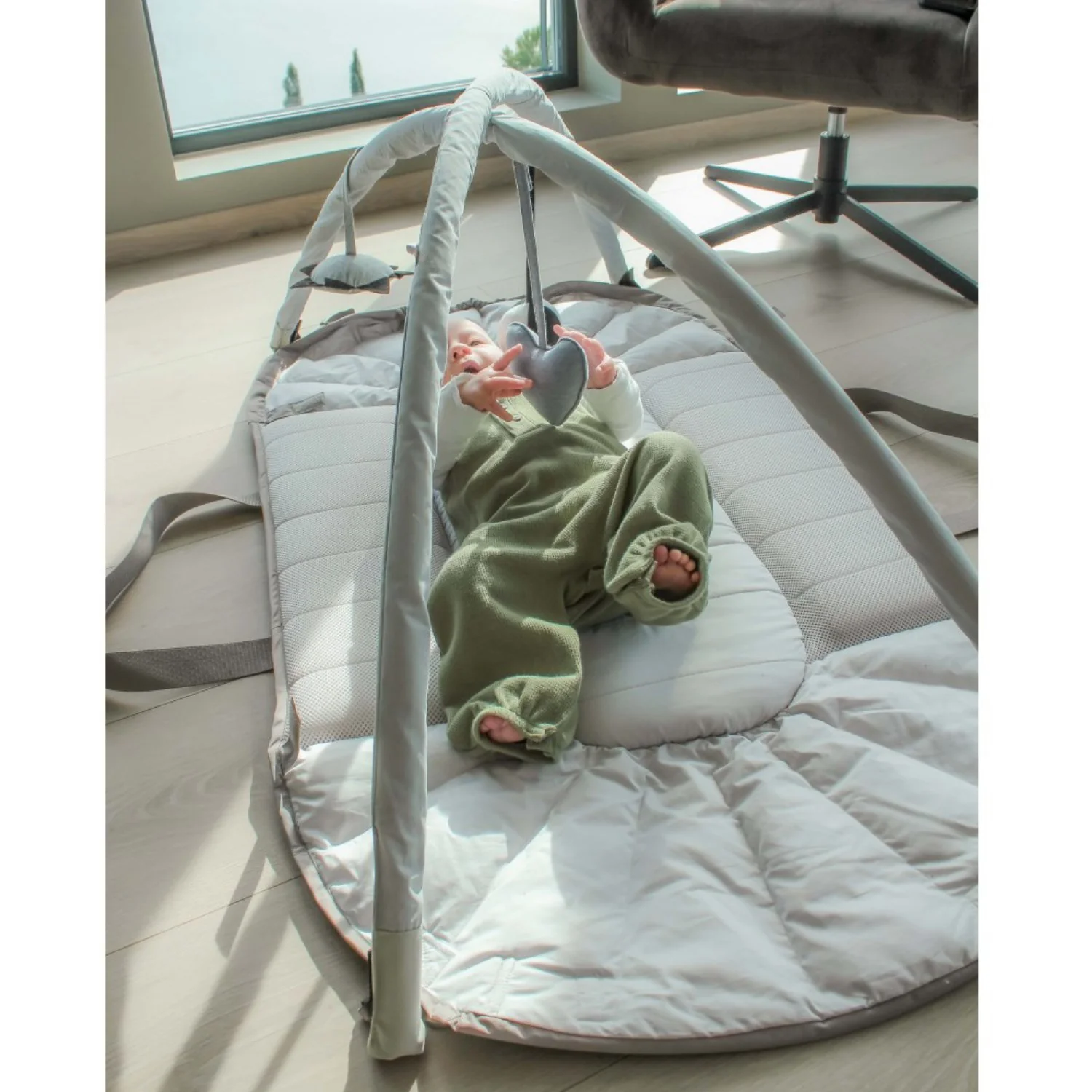 Easygrow Grey Toy Bar For Foot Muff - Image 3