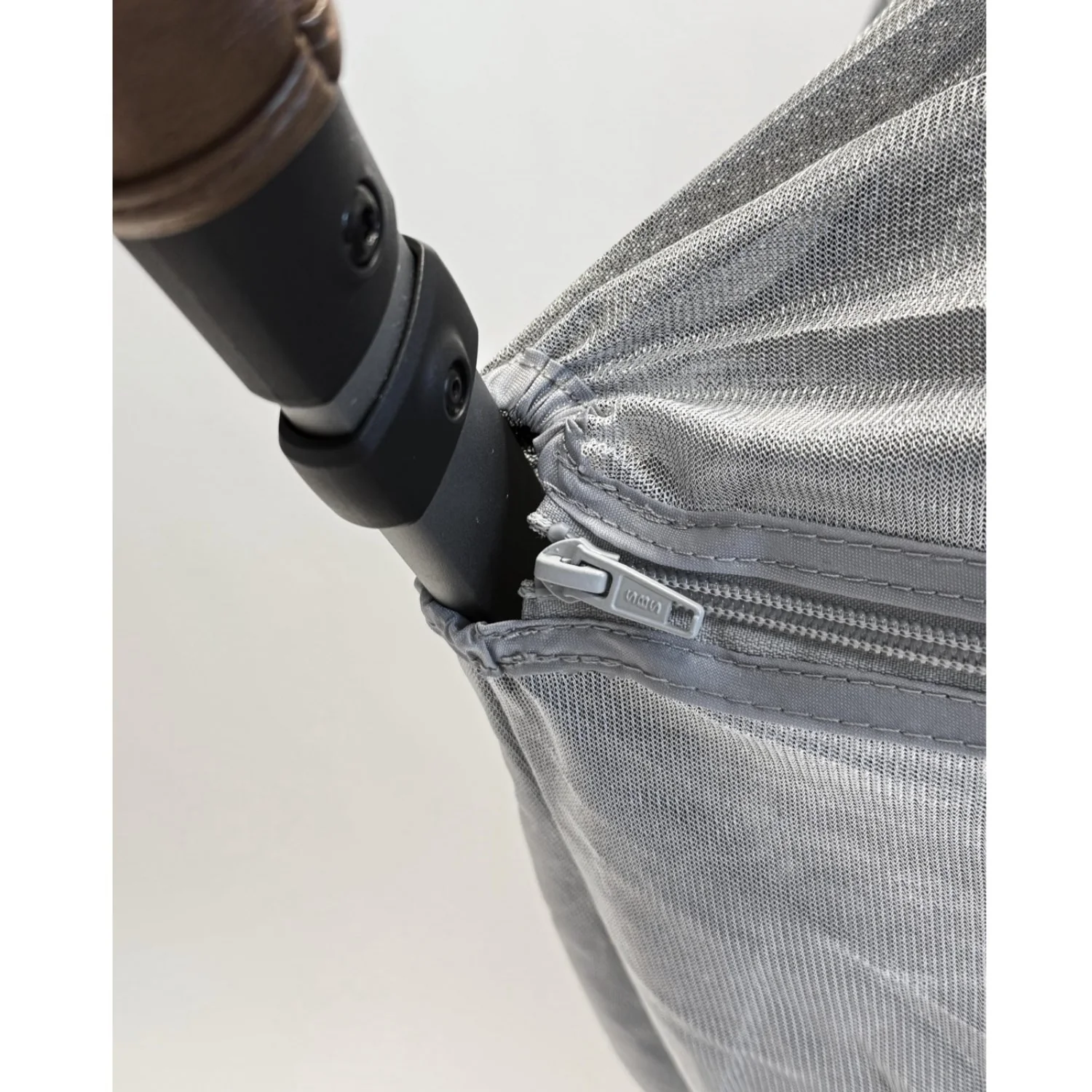 Easygrow Grey UV Net W. Zipper Single - Image 6