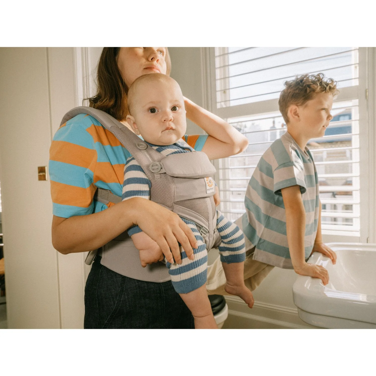 Ergobaby Pearl Grey Omni Classic - Image 3