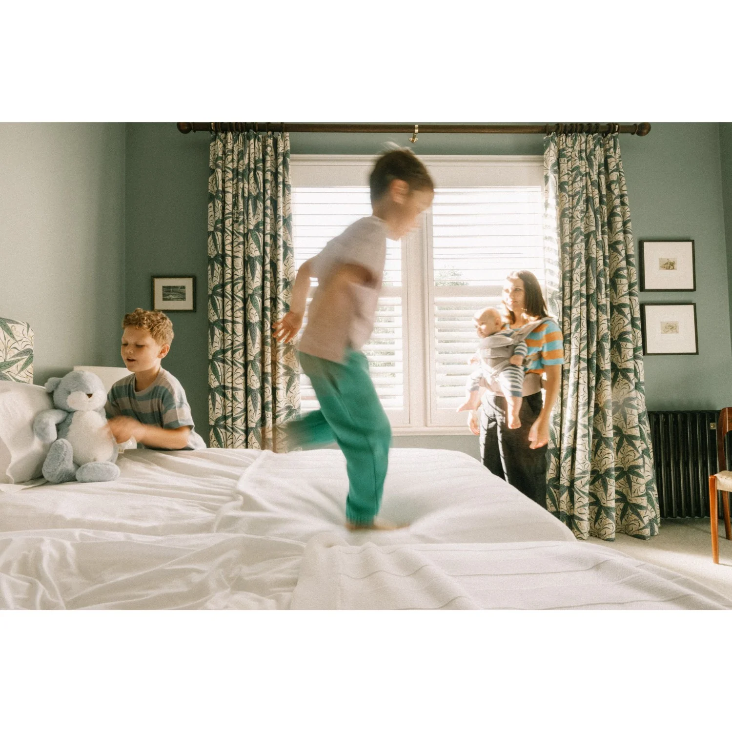 Ergobaby Pearl Grey Omni Classic - Image 7