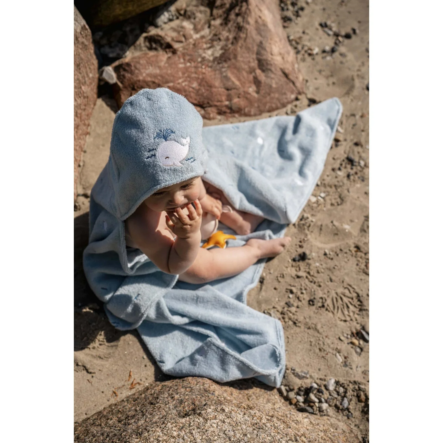 FILIBABBA Christian's Whale Tales Embroidered Bath Towel With Hood GOTS - Image 5
