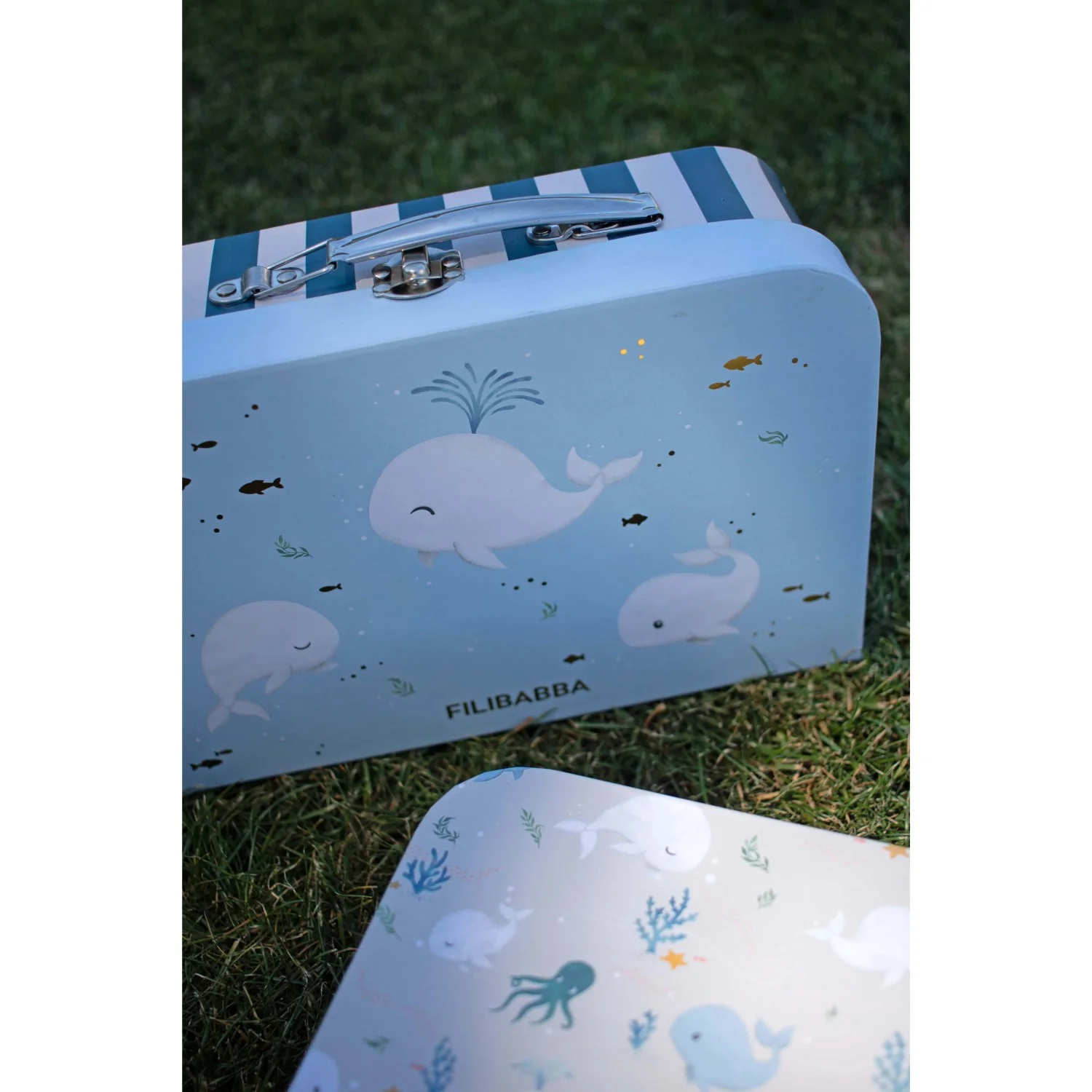 FILIBABBA Christian's Whale Tales Suitcase Set For Play And Storage 2 Pack - Image 5