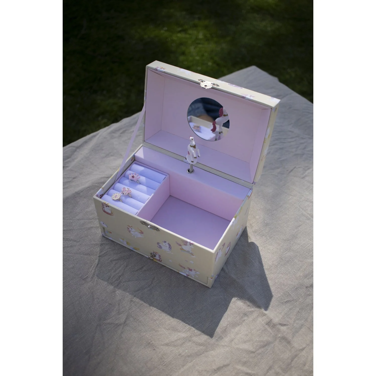 FILIBABBA Unicorn Jewellery Box With Music - Image 3