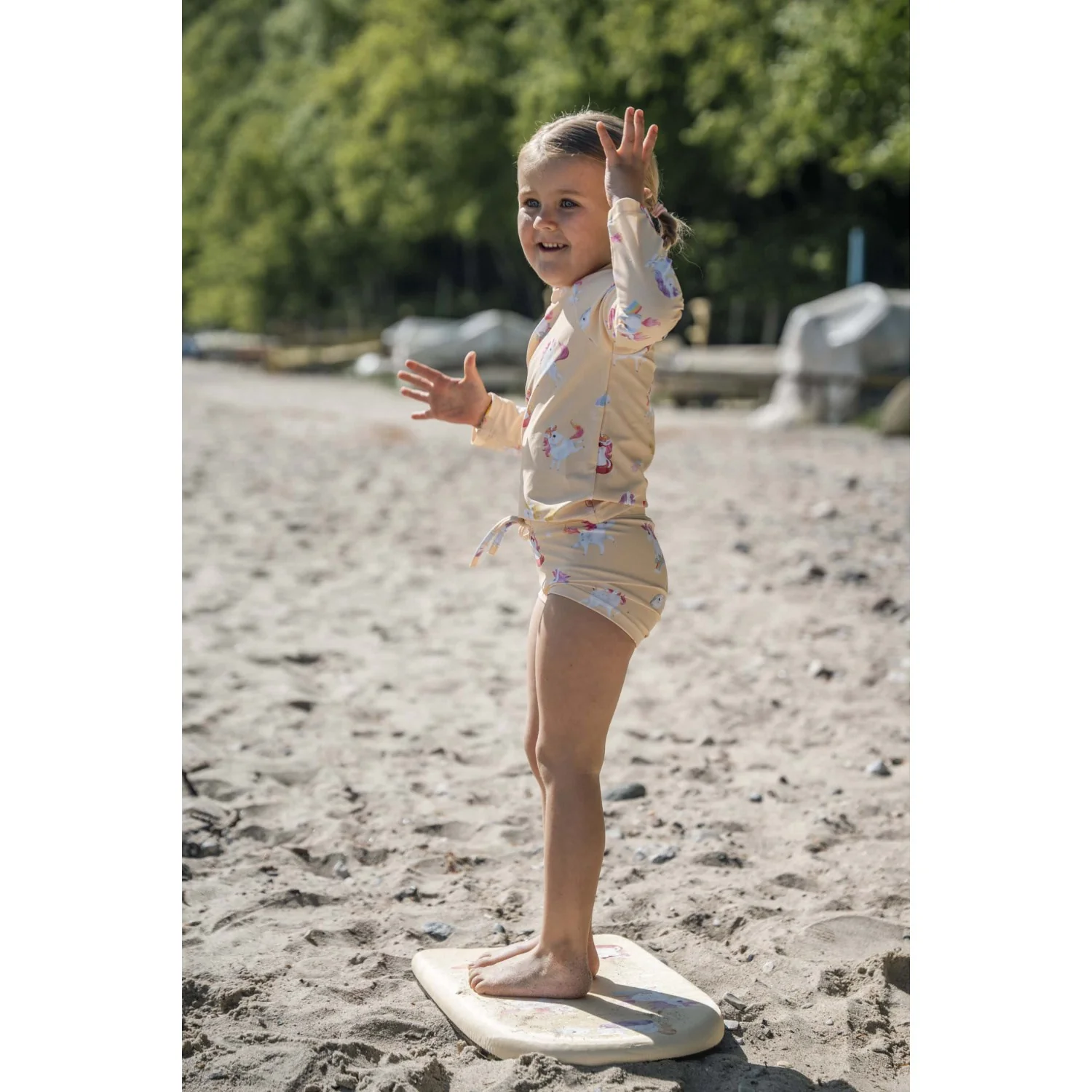FILIBABBA Unicorn Shores Orla Swim Shorts - Image 4