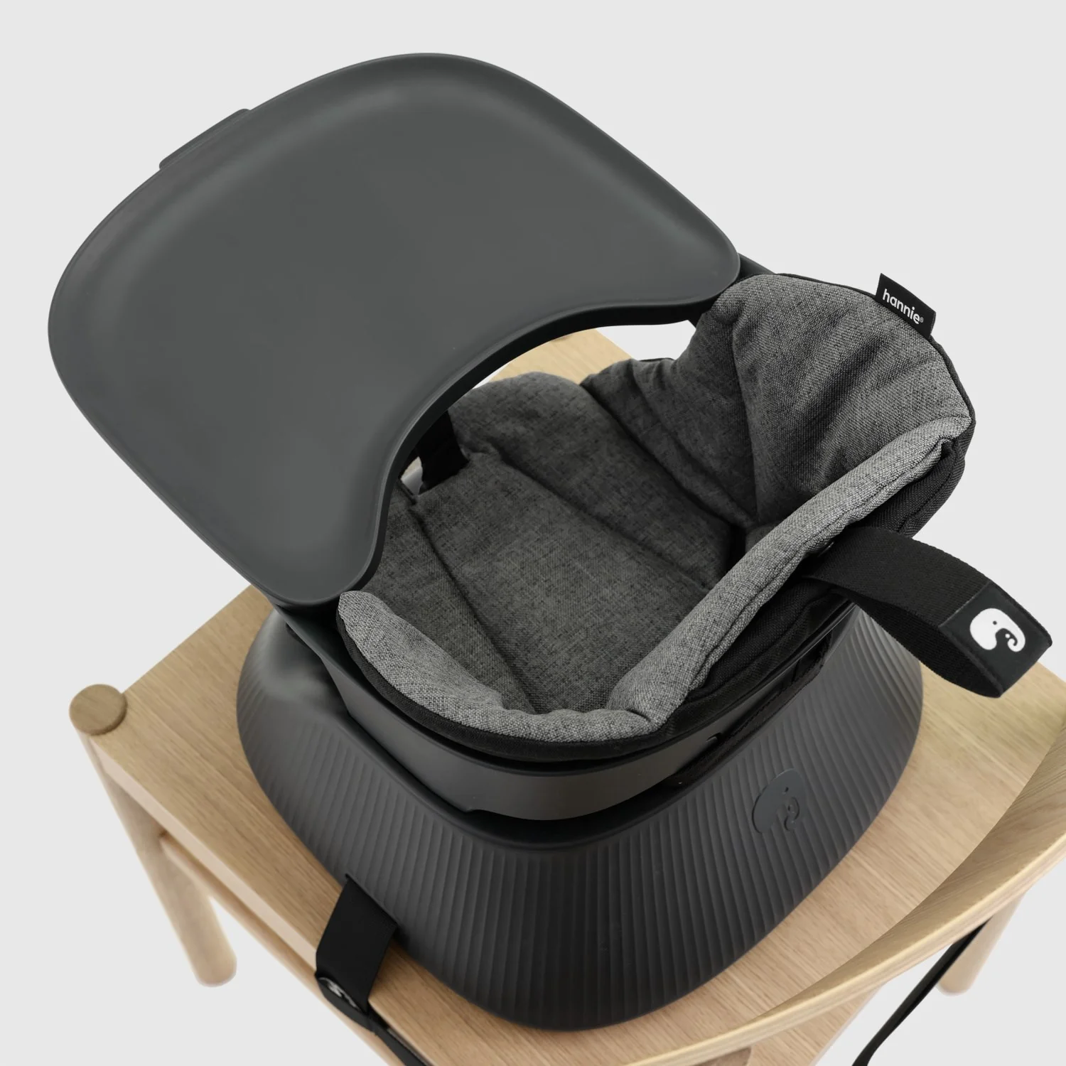 Hannie Charcoal Black The Portable High Chair - Image 4