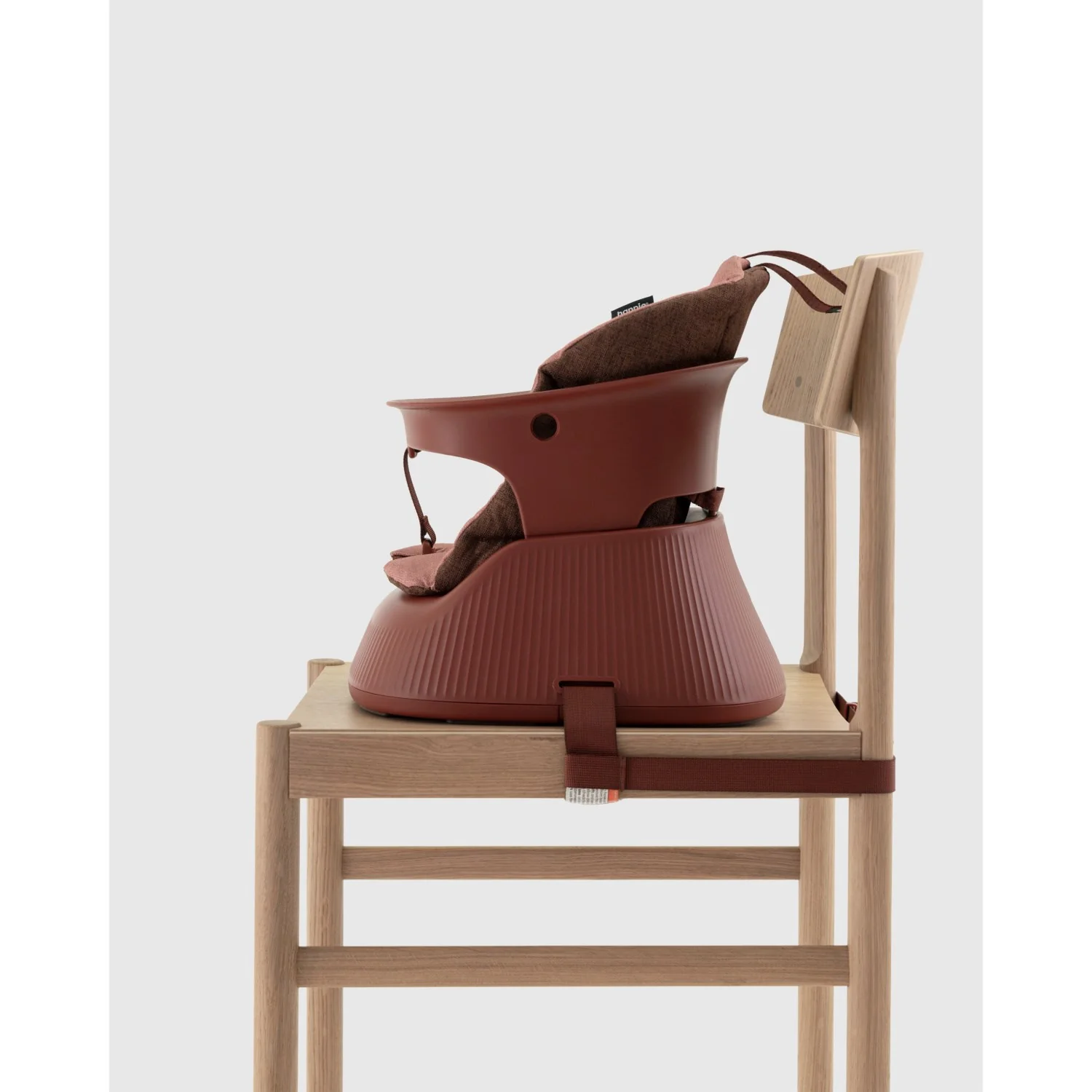 Hannie Mahogany Red The Portable High Chair - Image 6