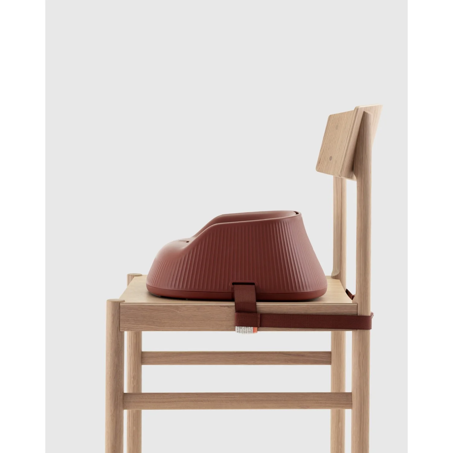 Hannie Mahogany Red The Portable High Chair - Image 8