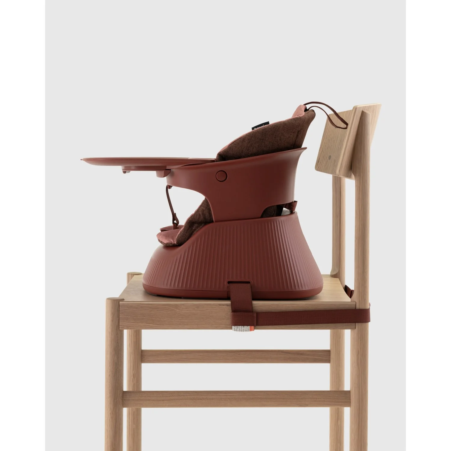 Hannie Mahogany Red The Portable High Chair - Image 9