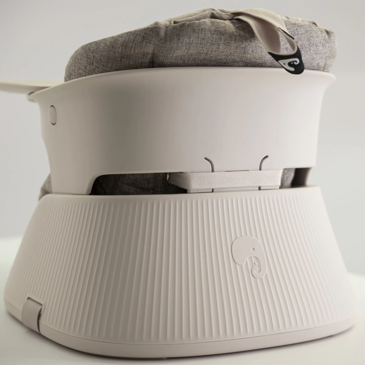 Hannie White Sand The Portable High Chair - Image 10