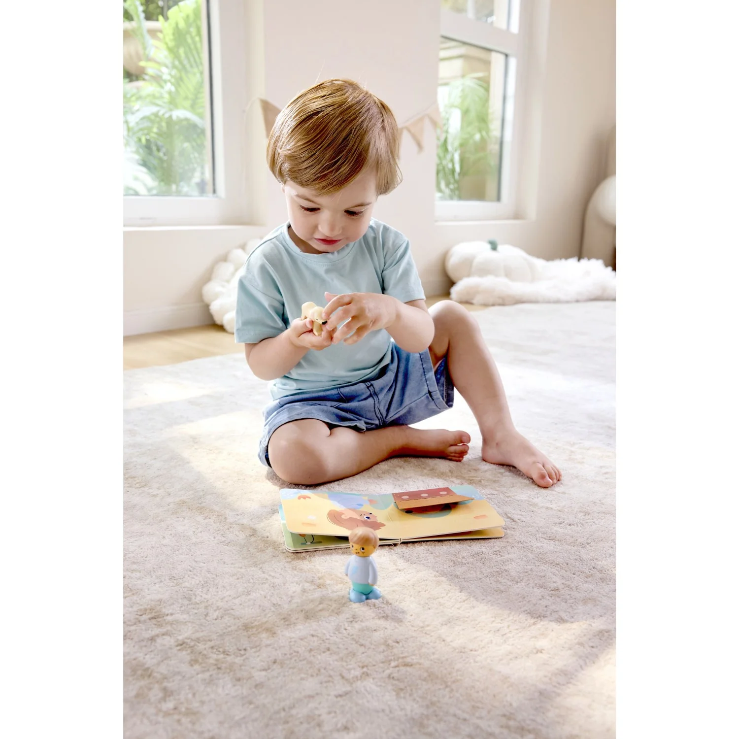 Hape The Rumbling Tractor With Sound - Image 4