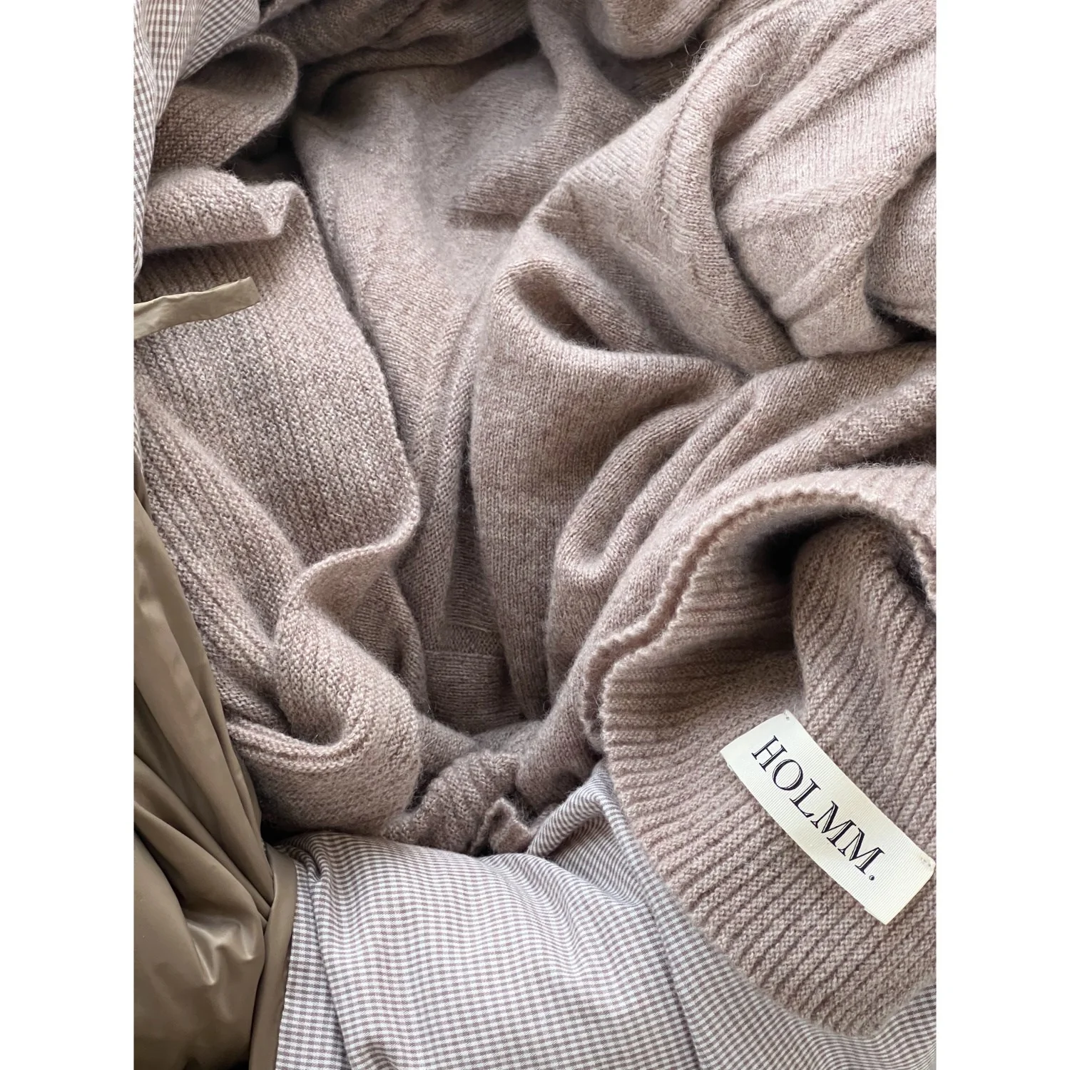 HOLMM Toast Blanky Throw - Image 2