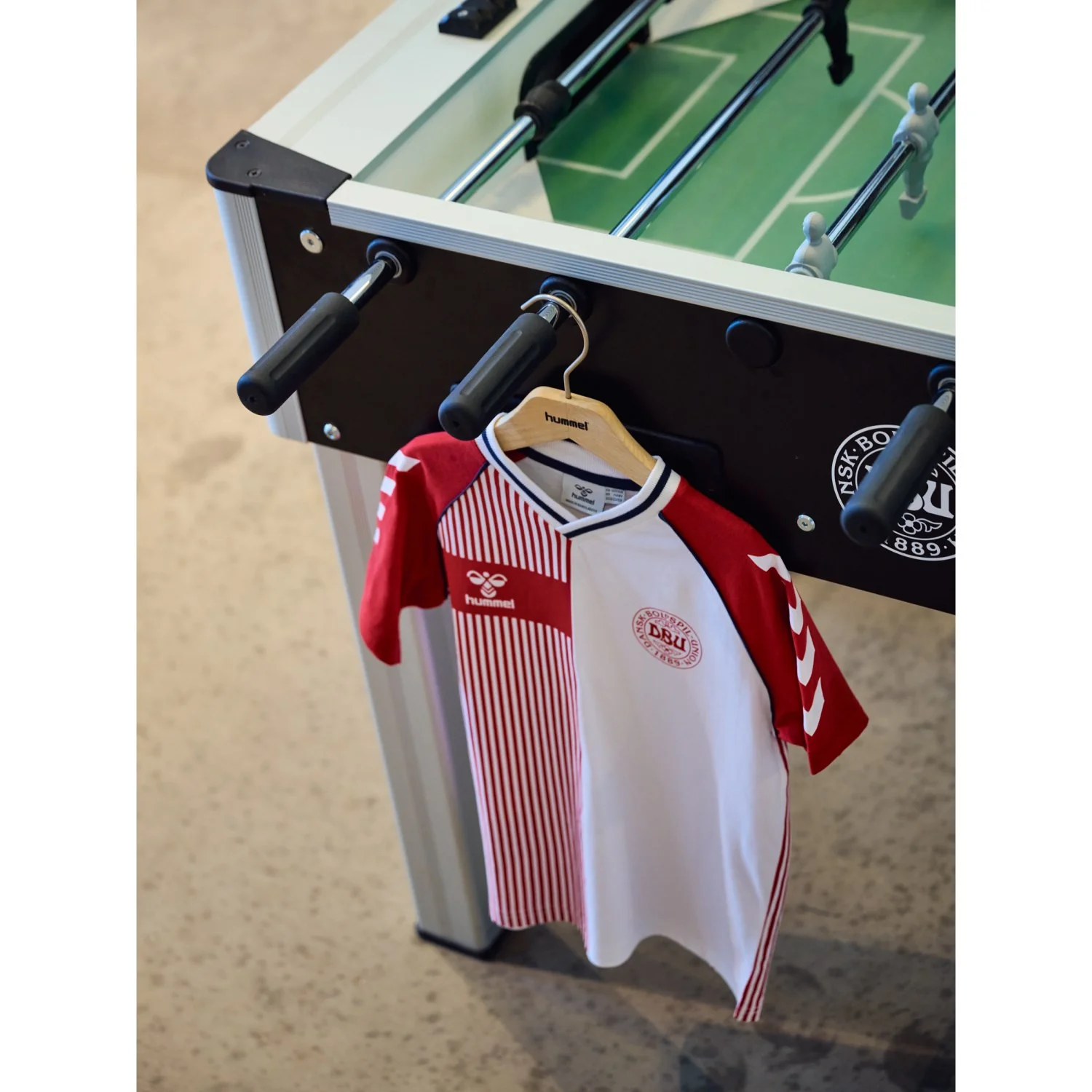 Hummel Tango Red Jr Reg Dbu Stripy T-Shirt S/S - Image 2