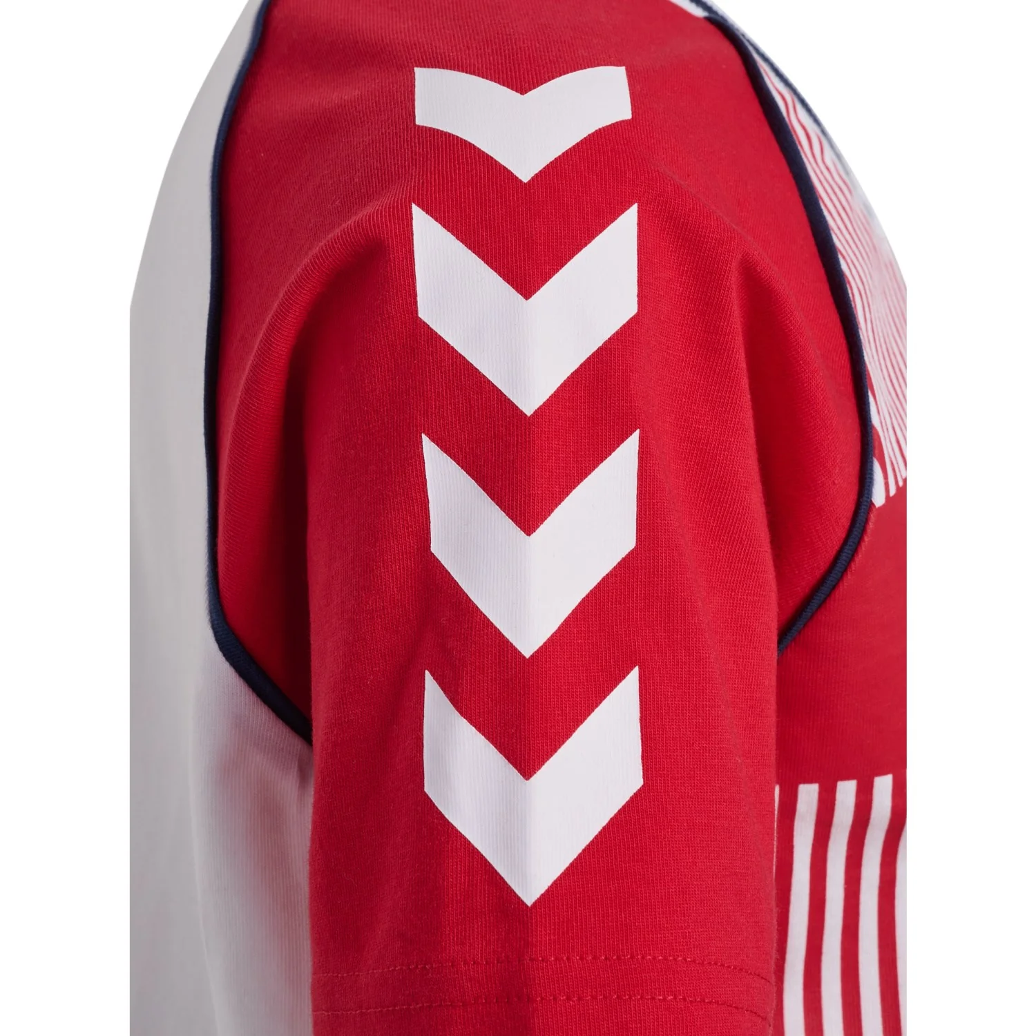 Hummel Tango Red Jr Reg Dbu Stripy T-Shirt S/S - Image 9