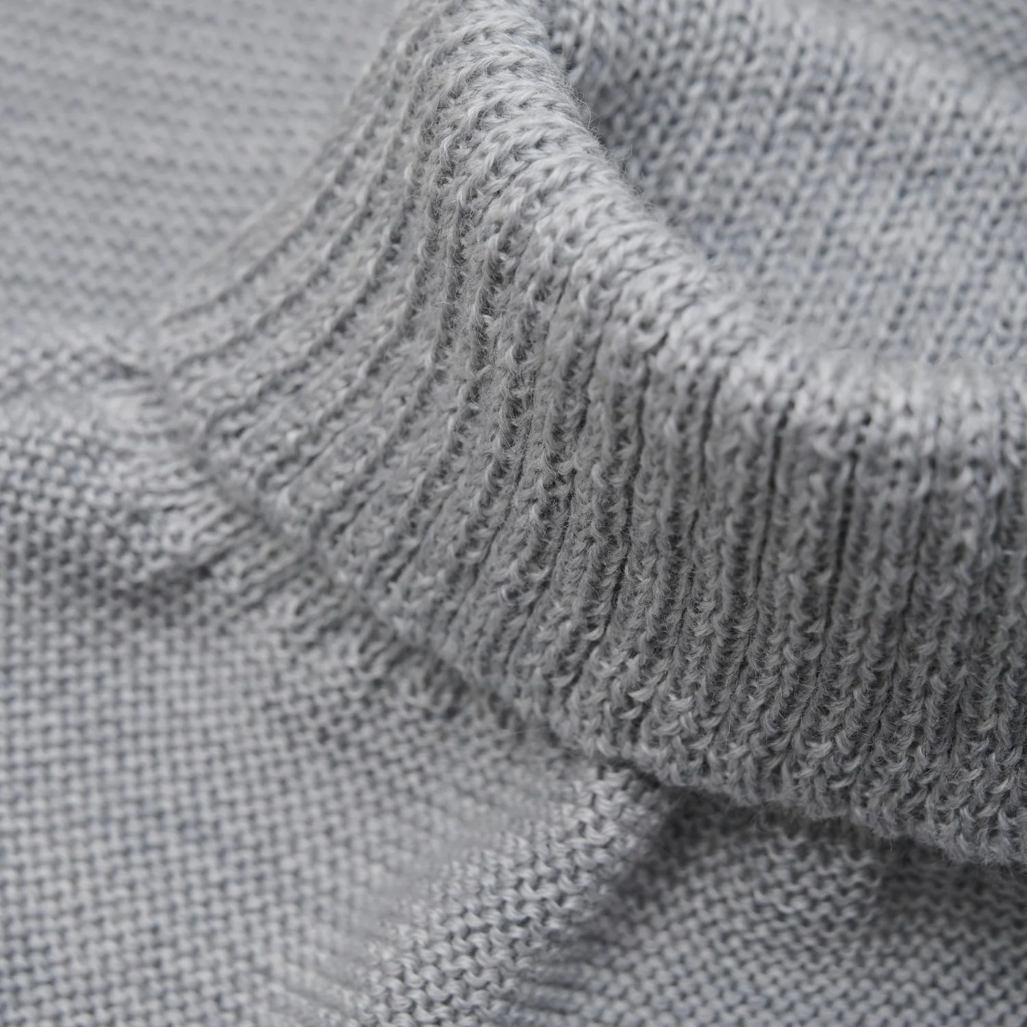 Huttelihut Medium Grey Melange Neckwarmer Wool Knit - Image 3