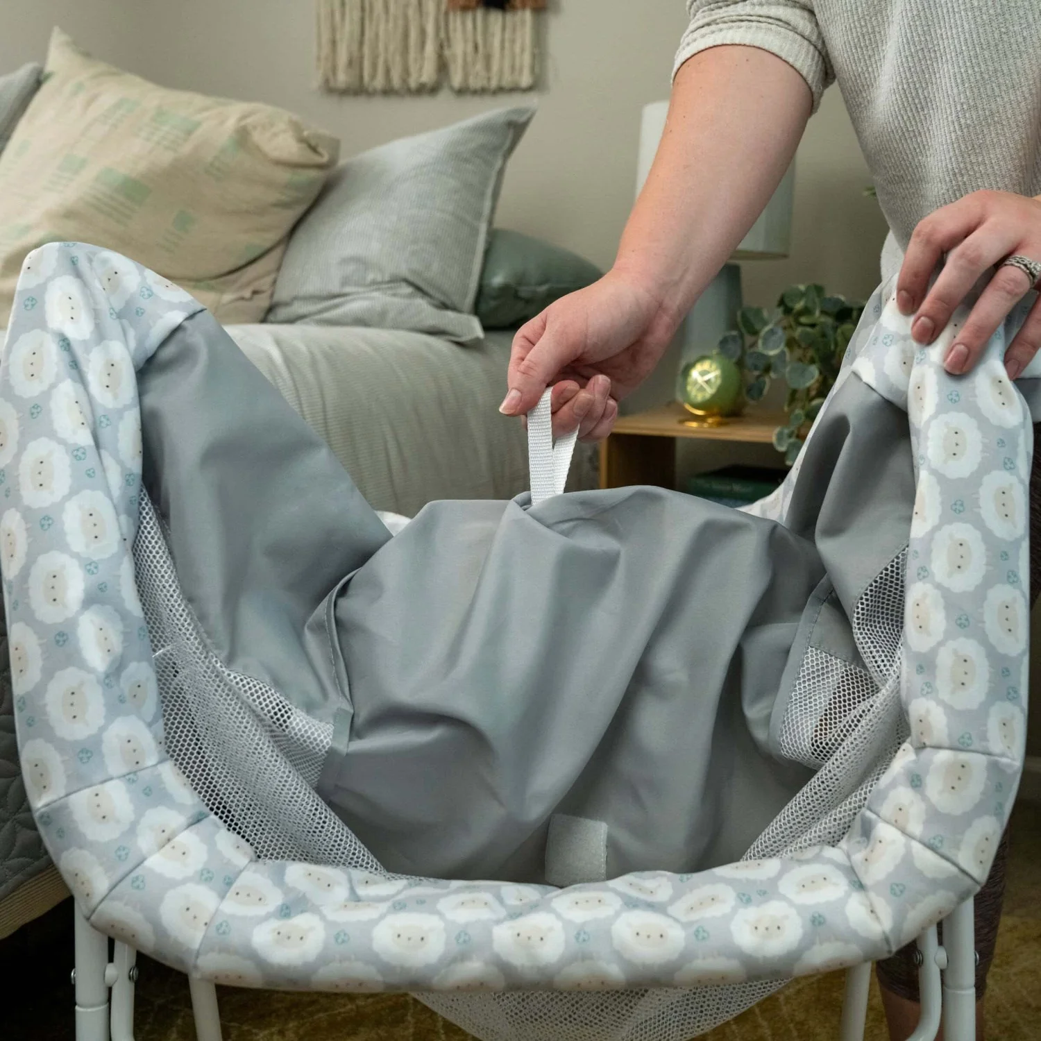 Ingenuity Grey Crib "Soothe & Stow" - Image 7
