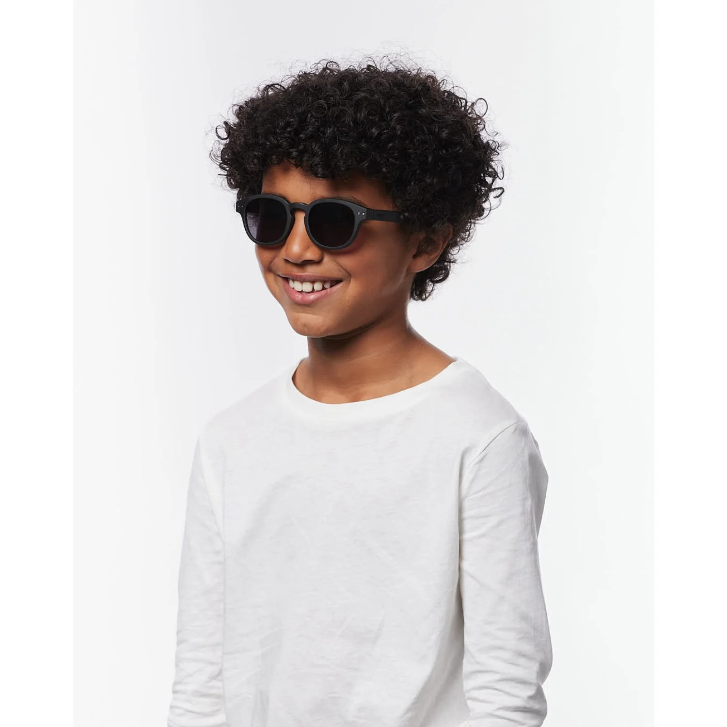 Izipizi JUNIOR 7/11 C Black Sunglasses - Image 3