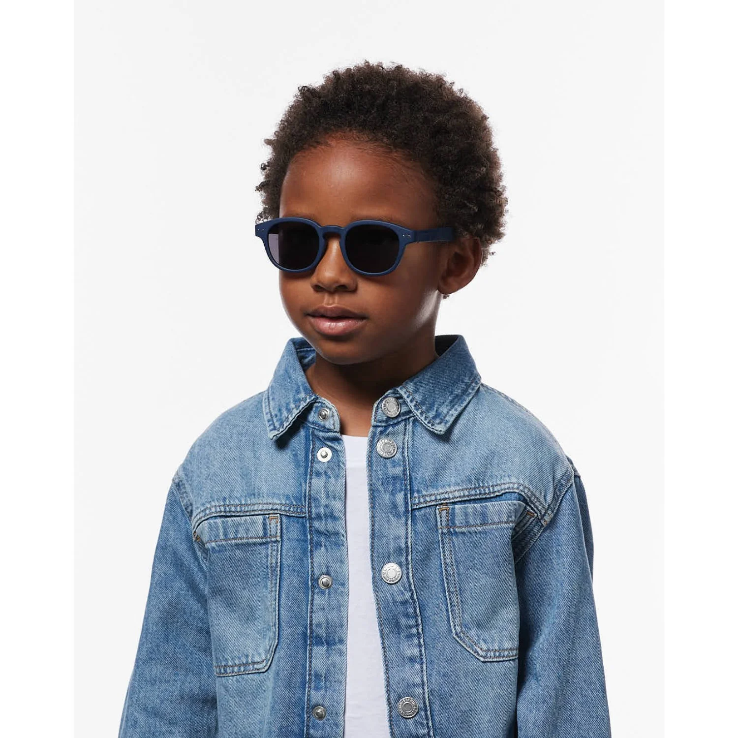 Izipizi KIDS 3/5 C Navy Blue Sunglasses - Image 2