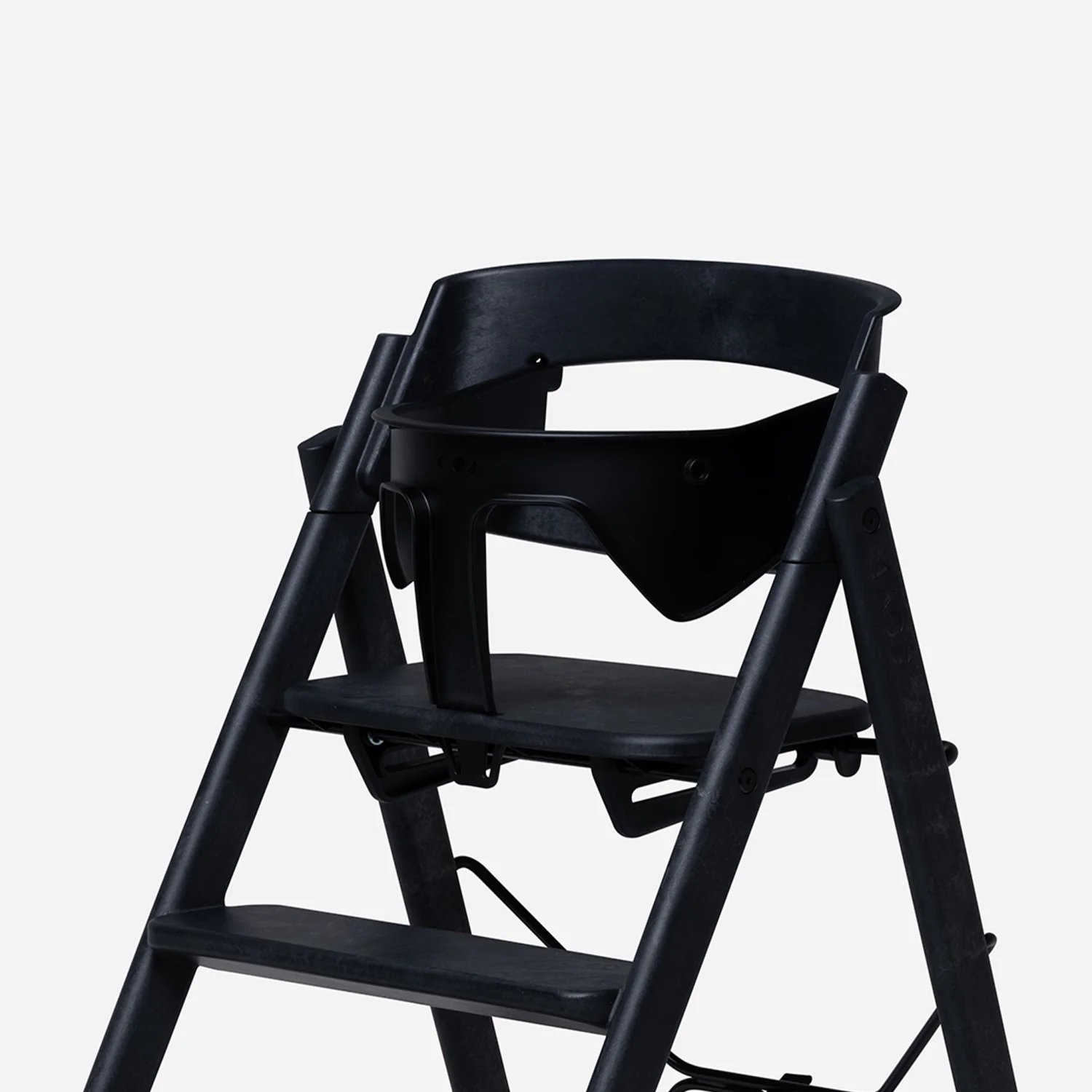 KAOS Charcoal Black Klapp High Chair Recycled With KLAPP® Safety Rail & Tray Bundle - Image 3