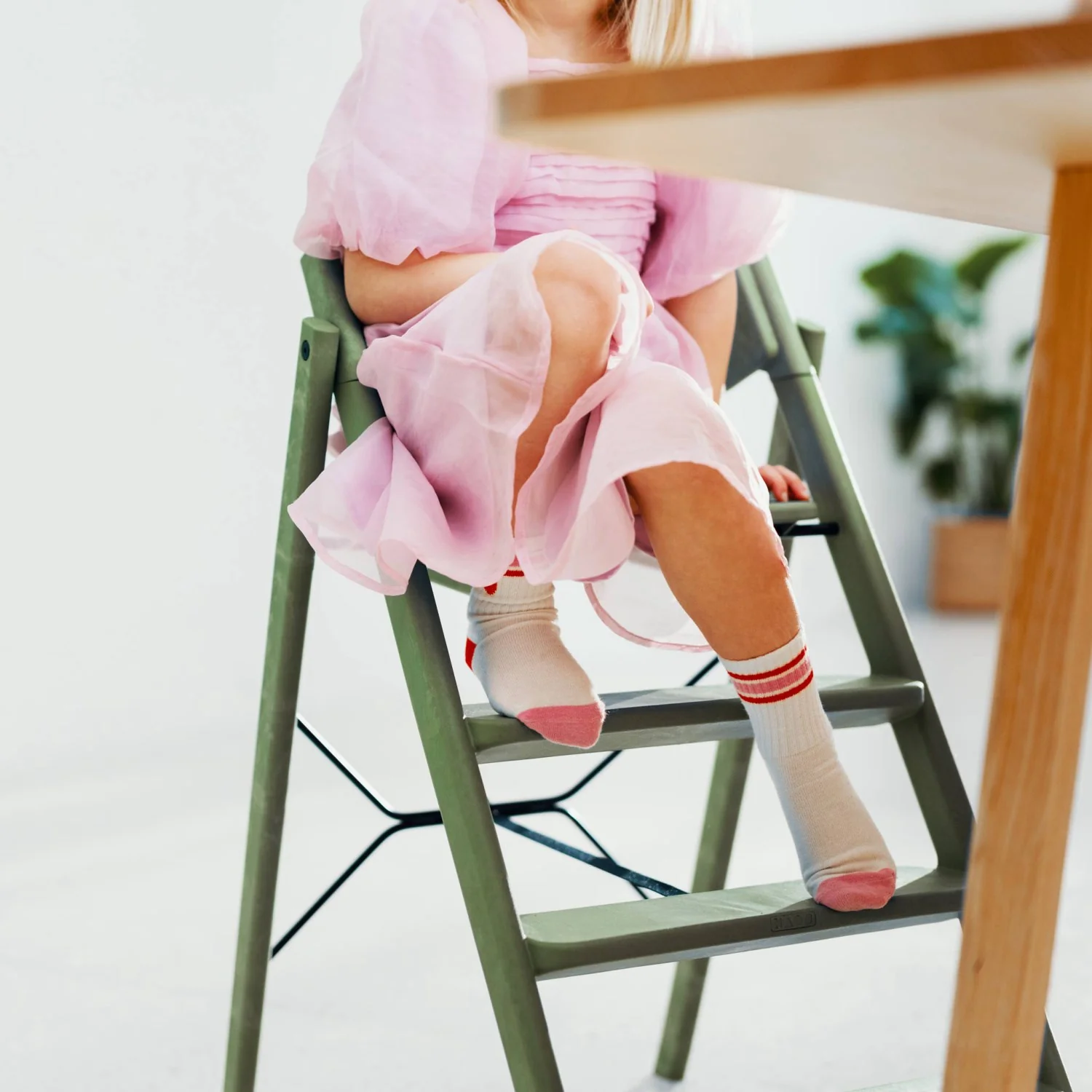 KAOS Mineral Green Klapp High Chair Recycled - Image 3