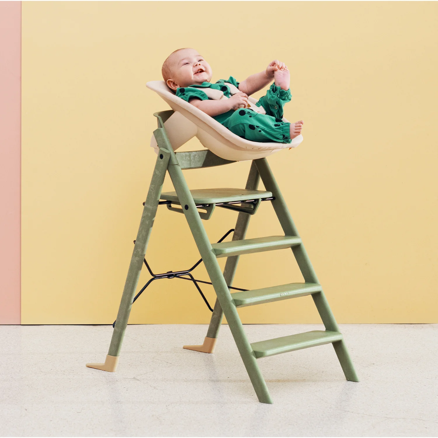 KAOS Mineral Green Klapp High Chair Recycled With KLAPP® Safety Rail & Tray Bundle - Image 4